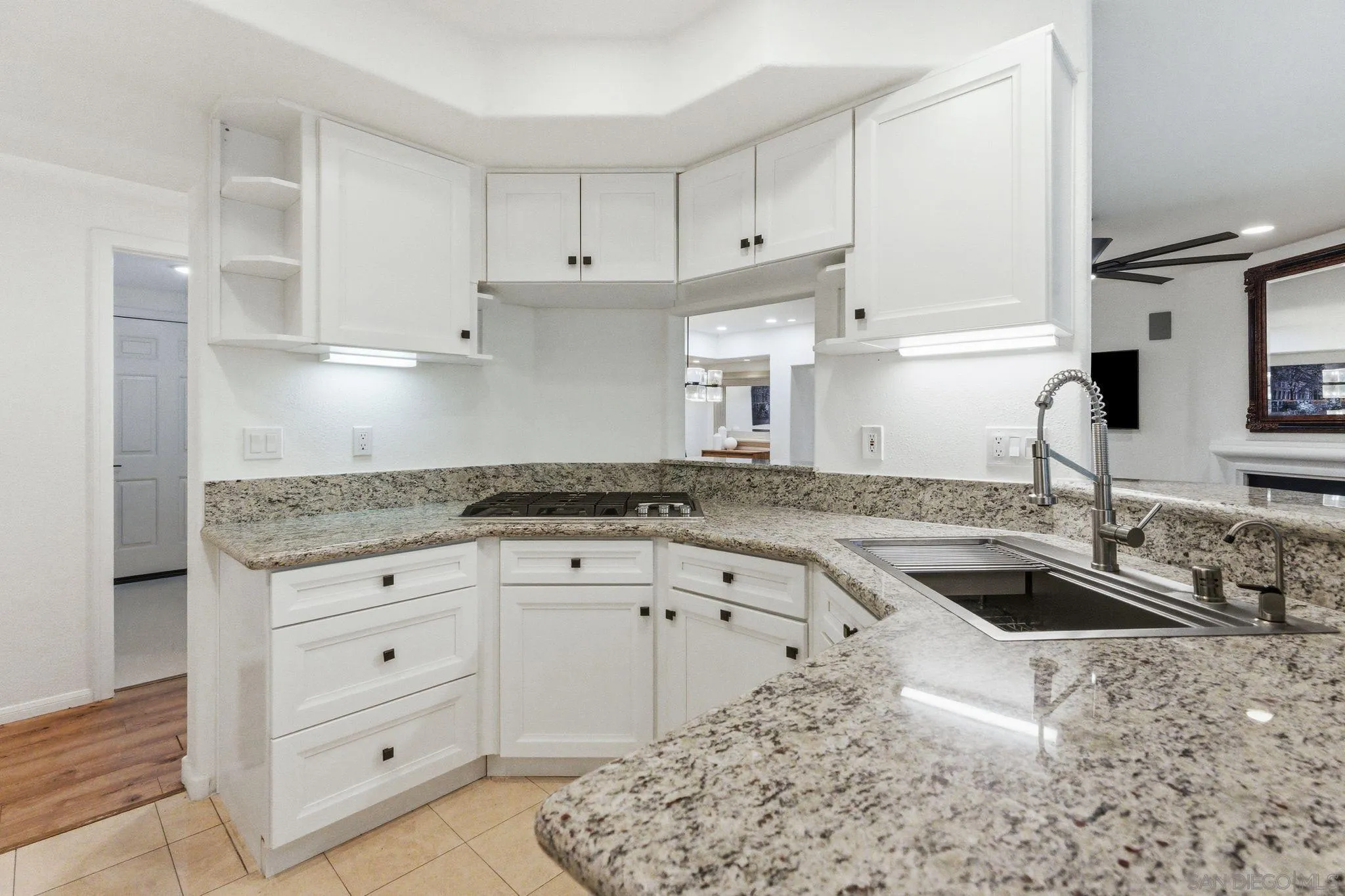 Photo #8: 260003594 Listing: Photo #8