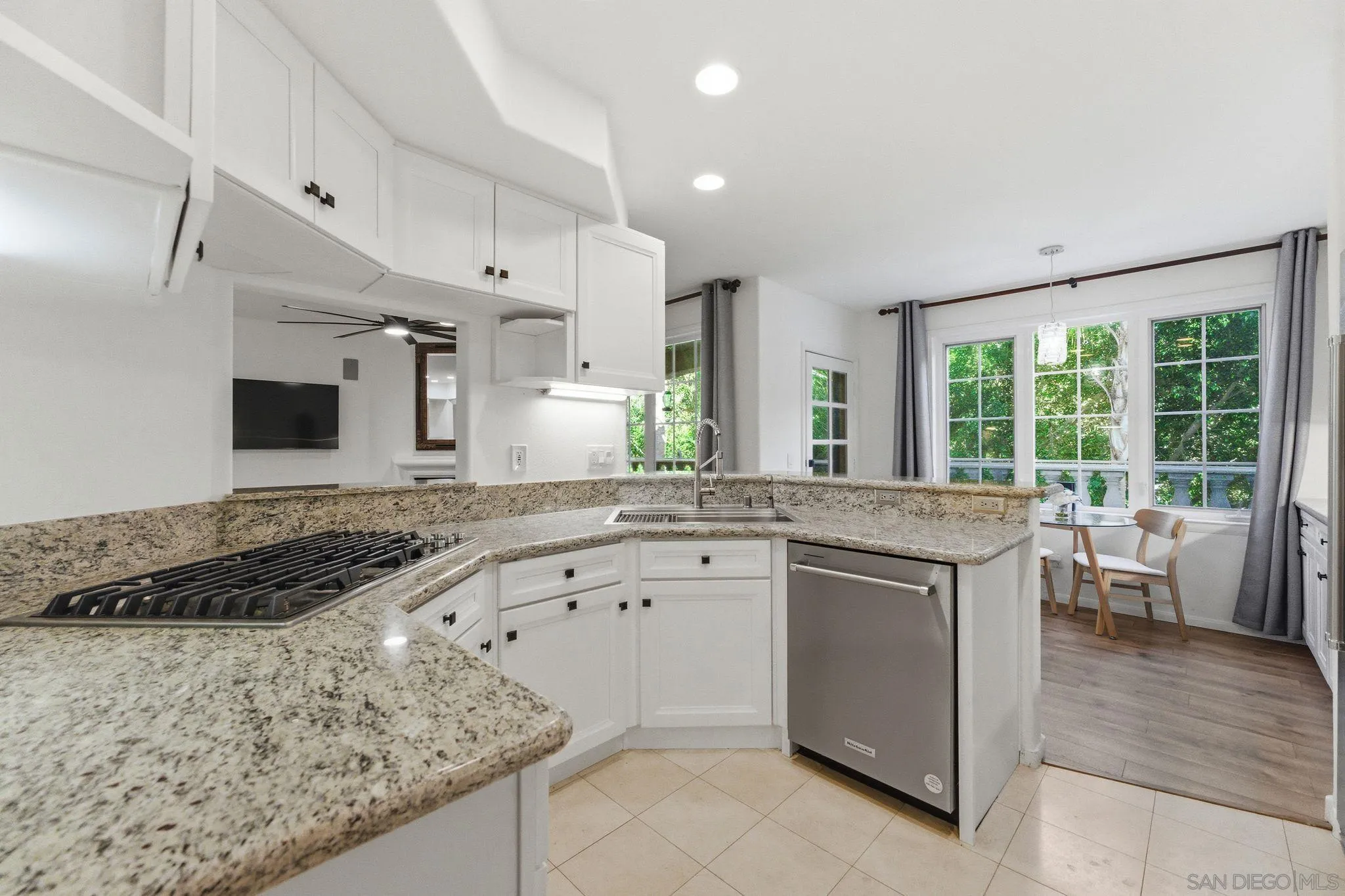 Photo #9: 260003594 Listing: Photo #9