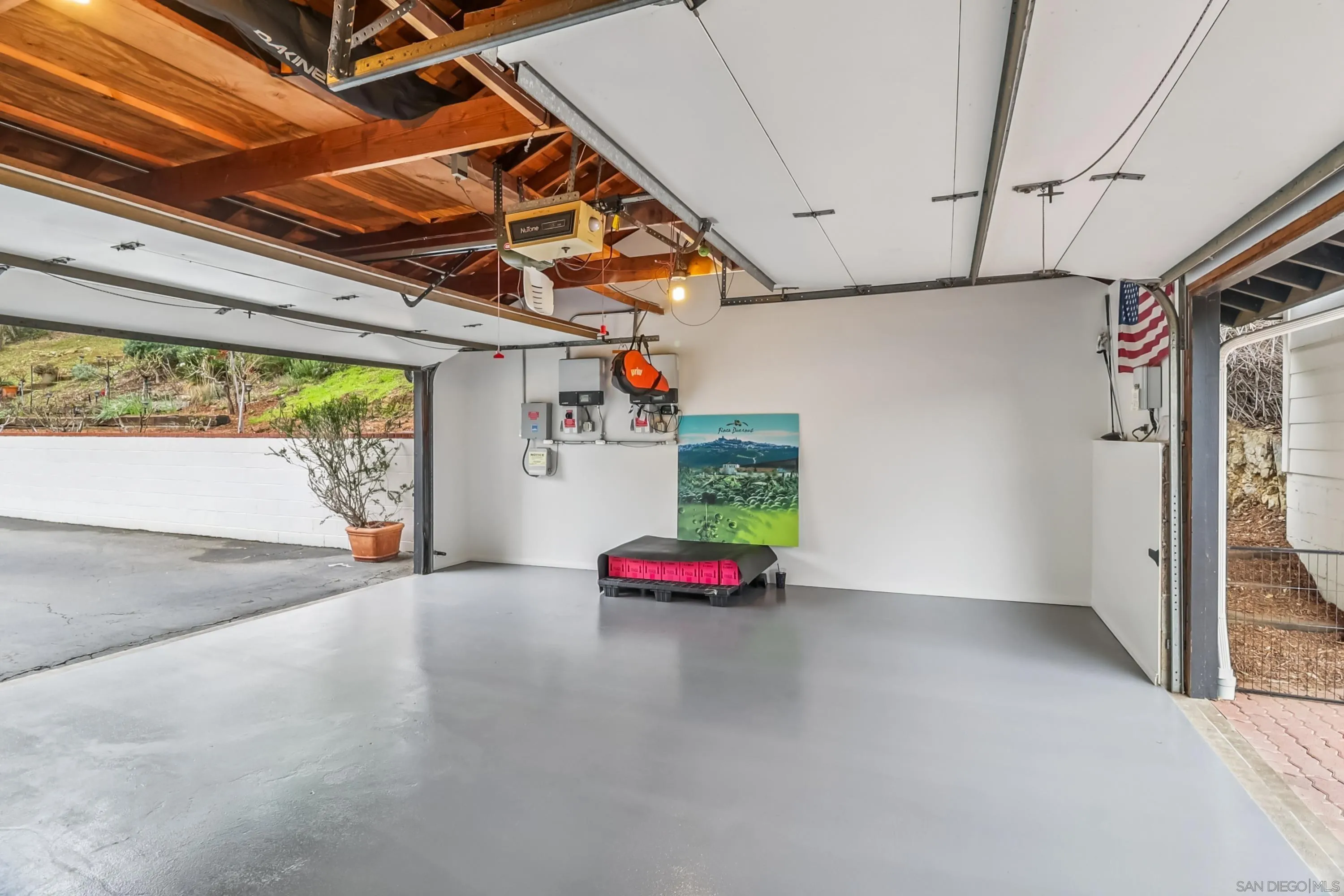 https://cdn.realtyfeed.com/cdn/127/260003601/302516fa5a63ed8ac9b6b696f7a0b7e0.webp