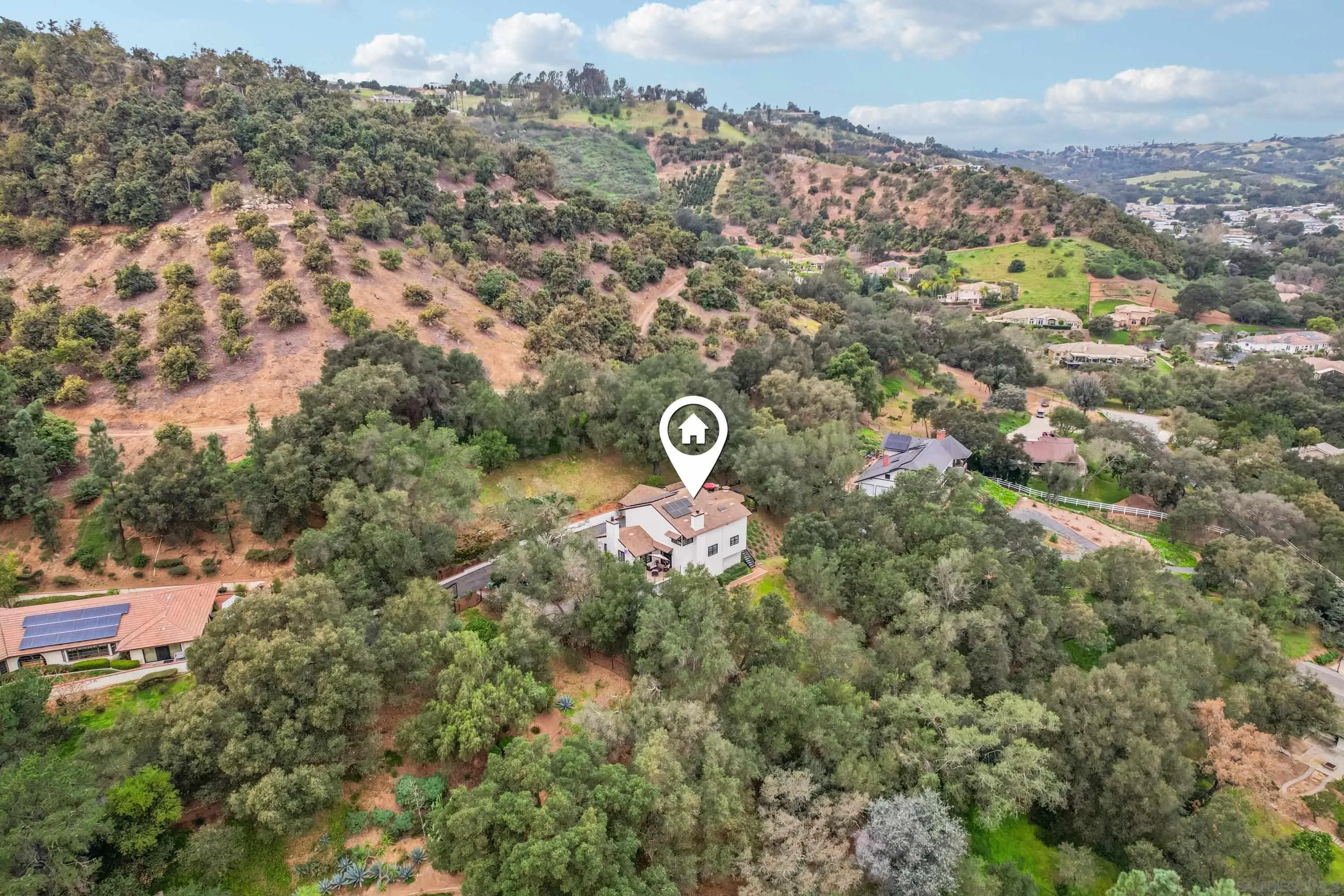 https://cdn.realtyfeed.com/cdn/127/260003601/cdb7a06897c7baf23a857300b0b6d35a.webp