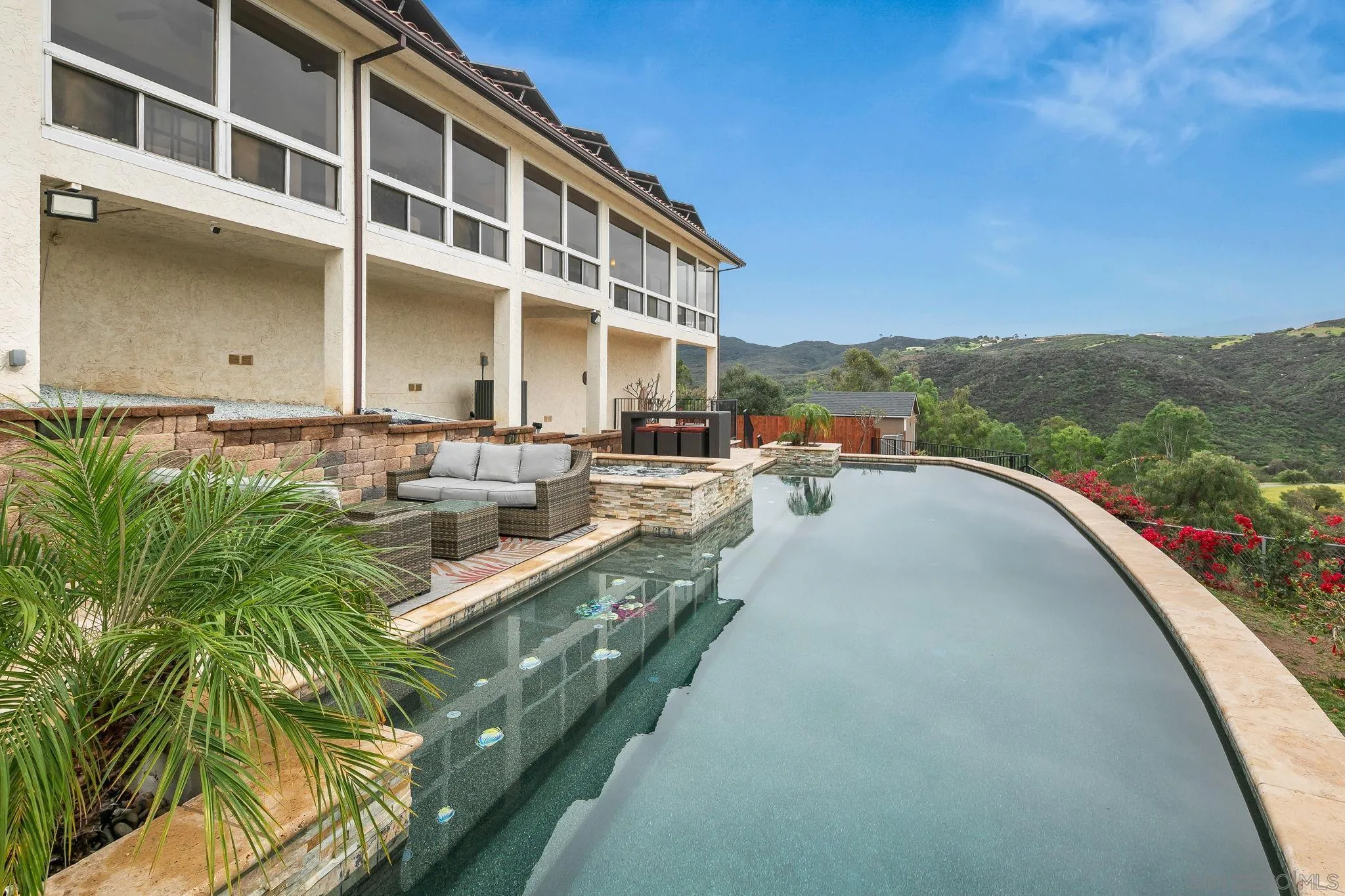 https://cdn.realtyfeed.com/cdn/127/260003607/998f822c312e275fb016606e0e3fabcb.webp