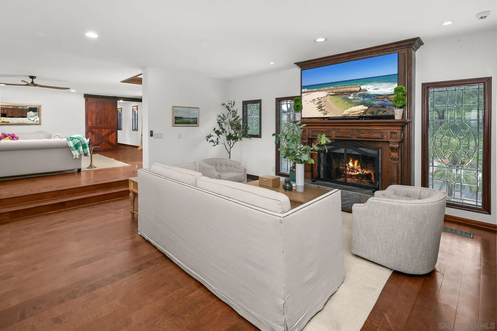 https://cdn.realtyfeed.com/cdn/127/260003607/e573a70dc49205ef3698800d0c3e222c.webp