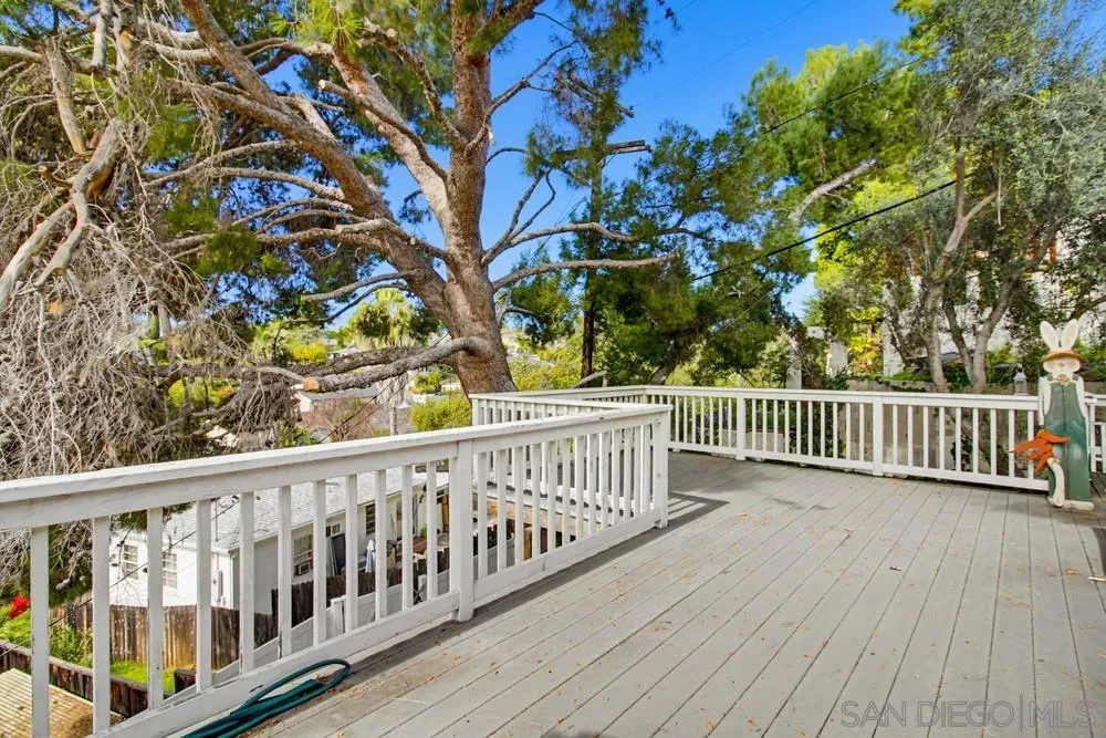 https://cdn.realtyfeed.com/cdn/127/260003613/226ff69b276ff8818af633f40d3b774c.webp