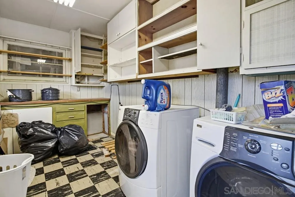 https://cdn.realtyfeed.com/cdn/127/260003613/f9d5f533ed95681877171a27884466ae.webp