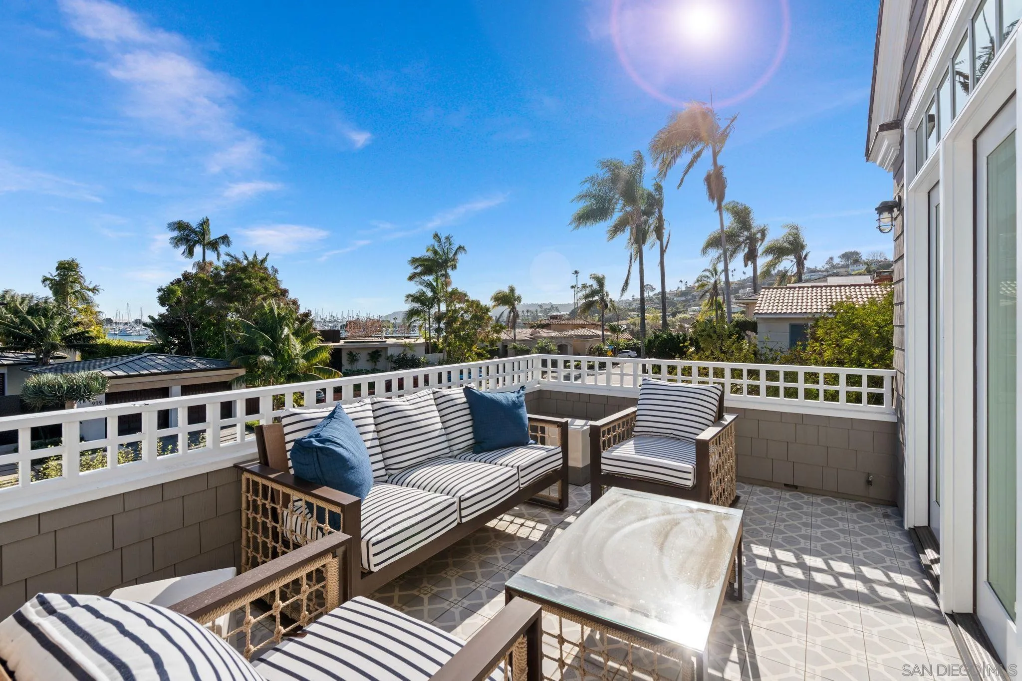 https://cdn.realtyfeed.com/cdn/127/260003615/bfbf6c0ea6bd16d1b4af7f0355f3cfba.webp