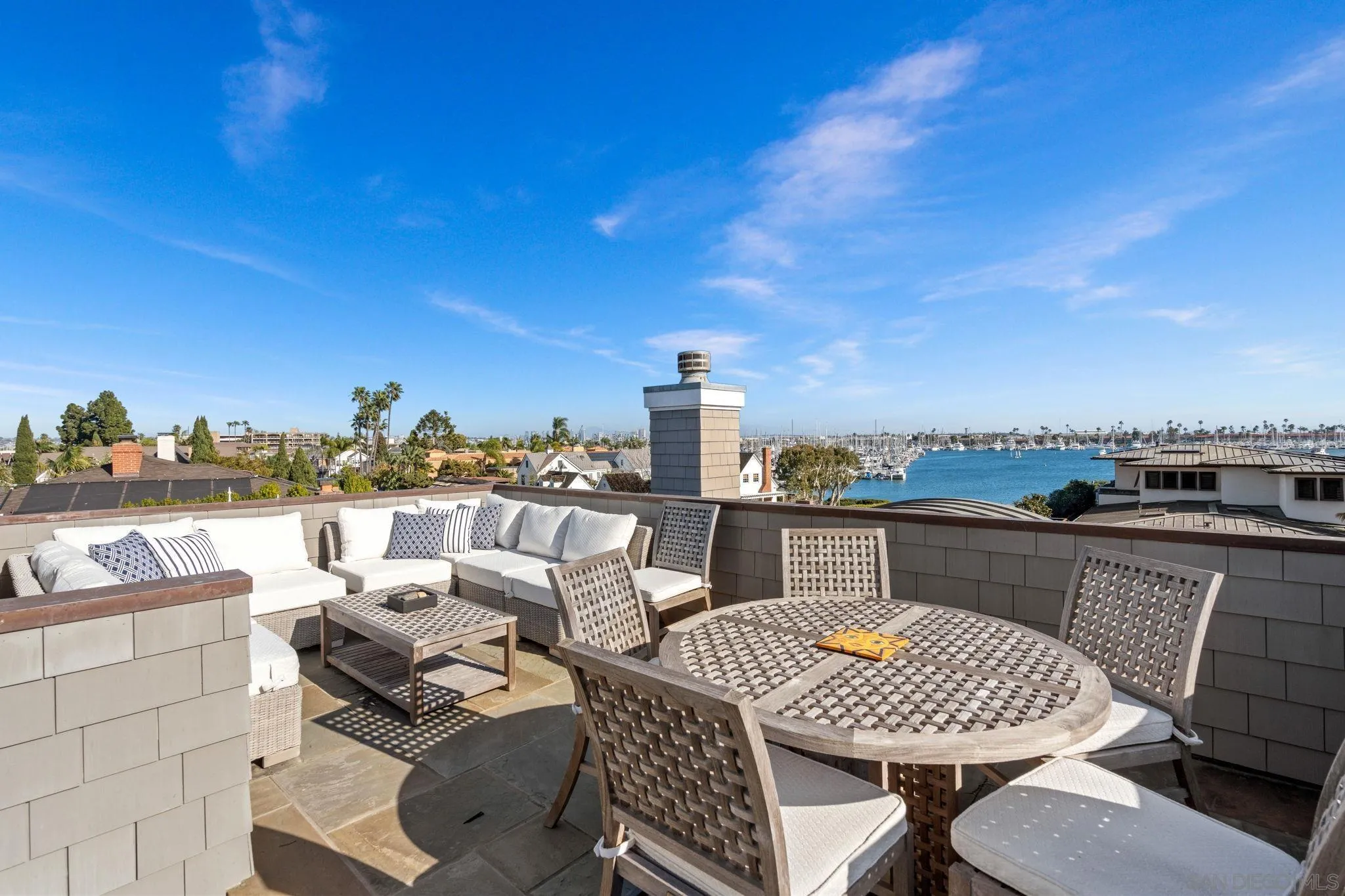https://cdn.realtyfeed.com/cdn/127/260003615/c0324665bb2e79ffa62cbf621c83274d.webp