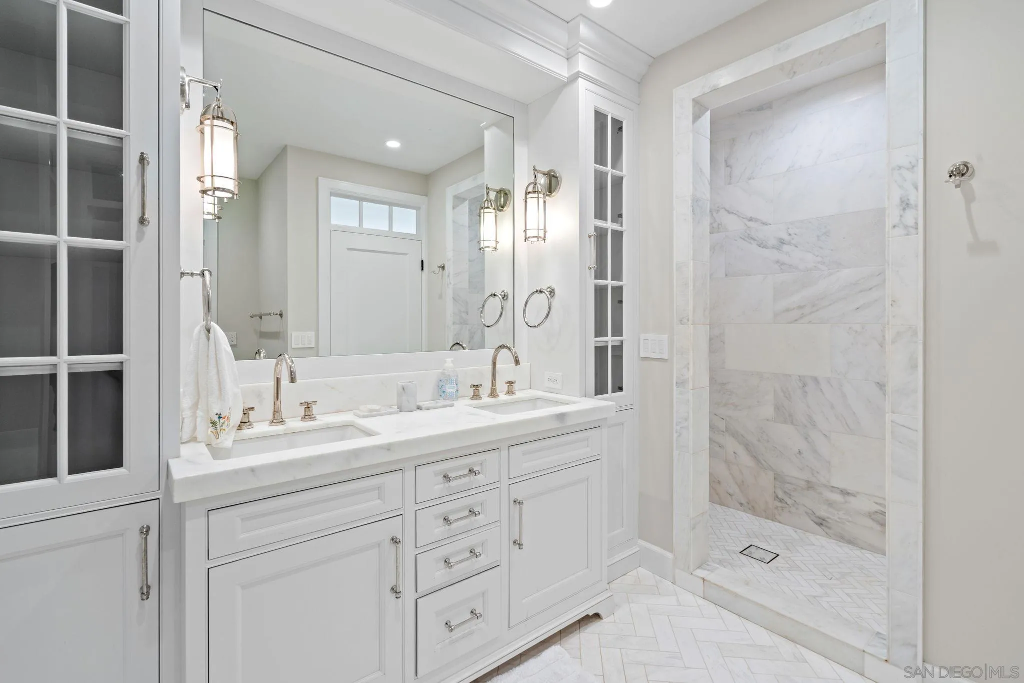 https://cdn.realtyfeed.com/cdn/127/260003615/c5a075f3712e27652f199cb6fee13a26.webp