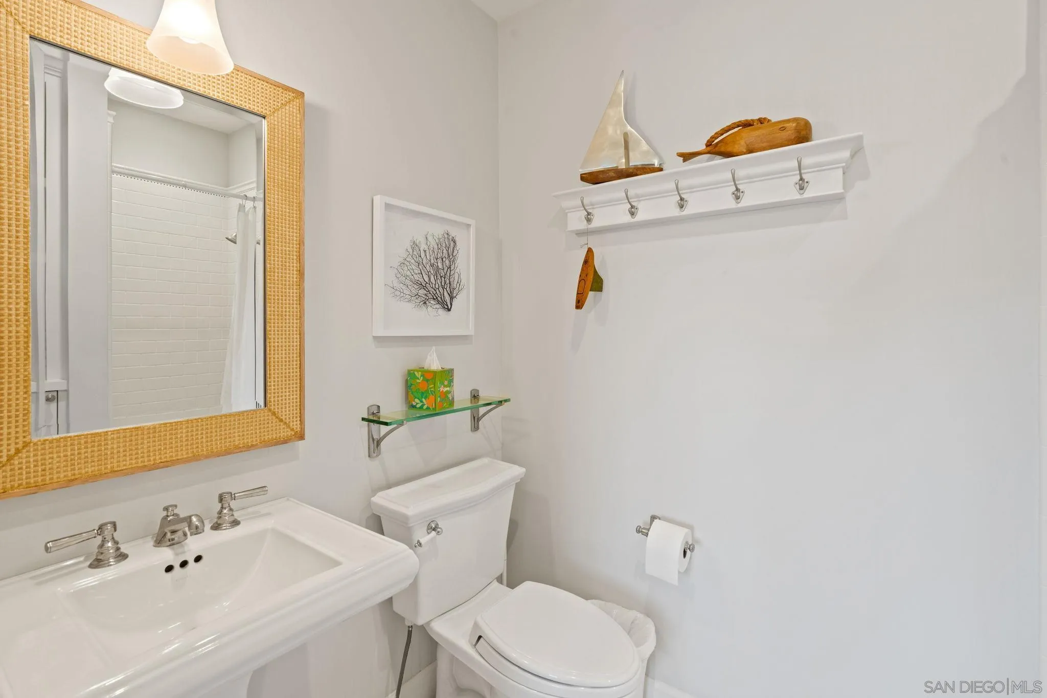 https://cdn.realtyfeed.com/cdn/127/260003615/cfd01ef394210d602bcf596bdd9cd335.webp