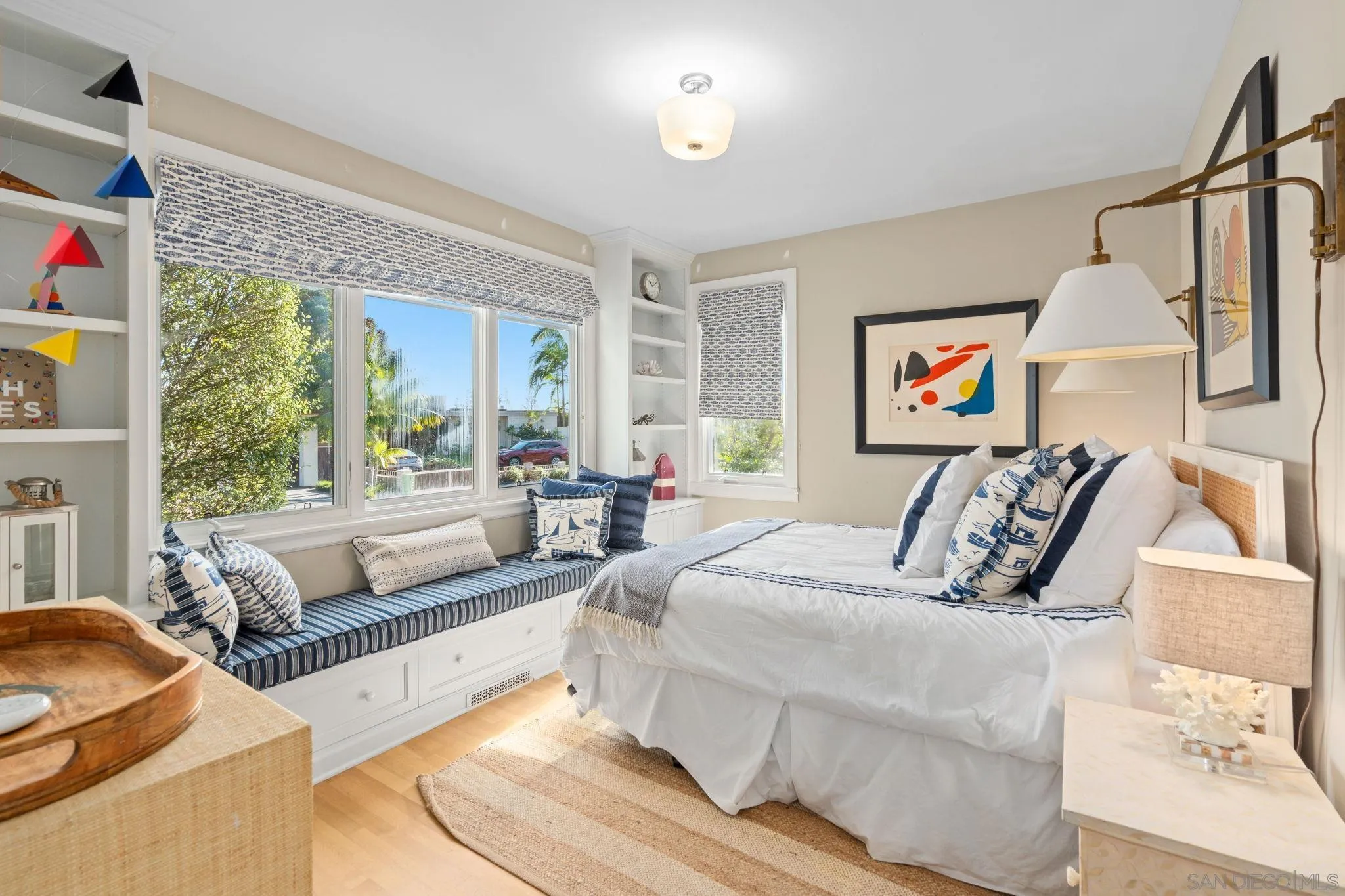 https://cdn.realtyfeed.com/cdn/127/260003615/d77b34d40faff92d16232946efc167a8.webp