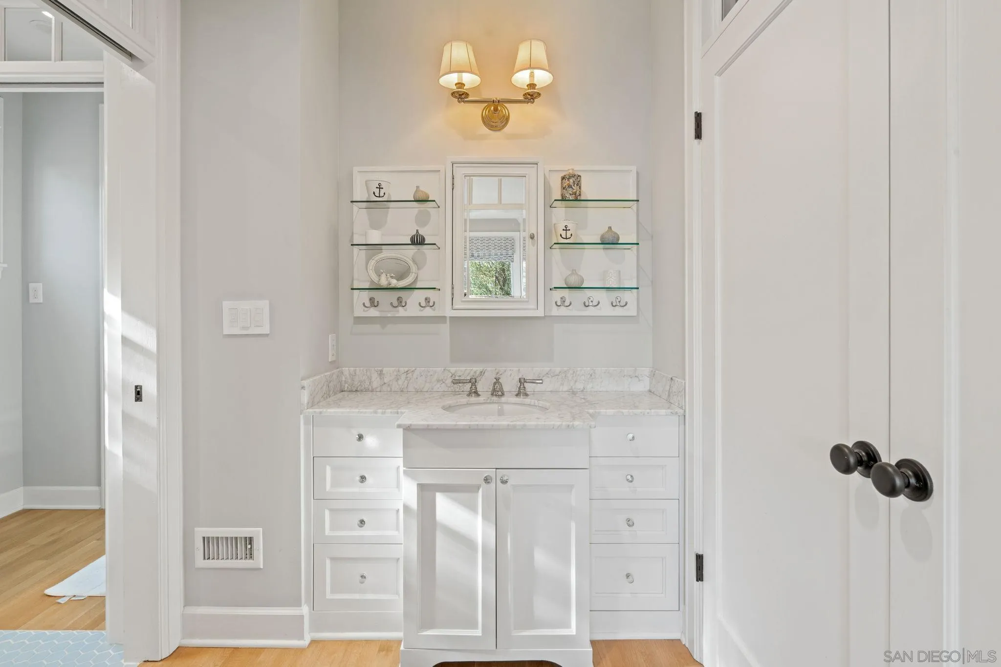 https://cdn.realtyfeed.com/cdn/127/260003615/e455cb5a2e130a55e223680fba5323a7.webp