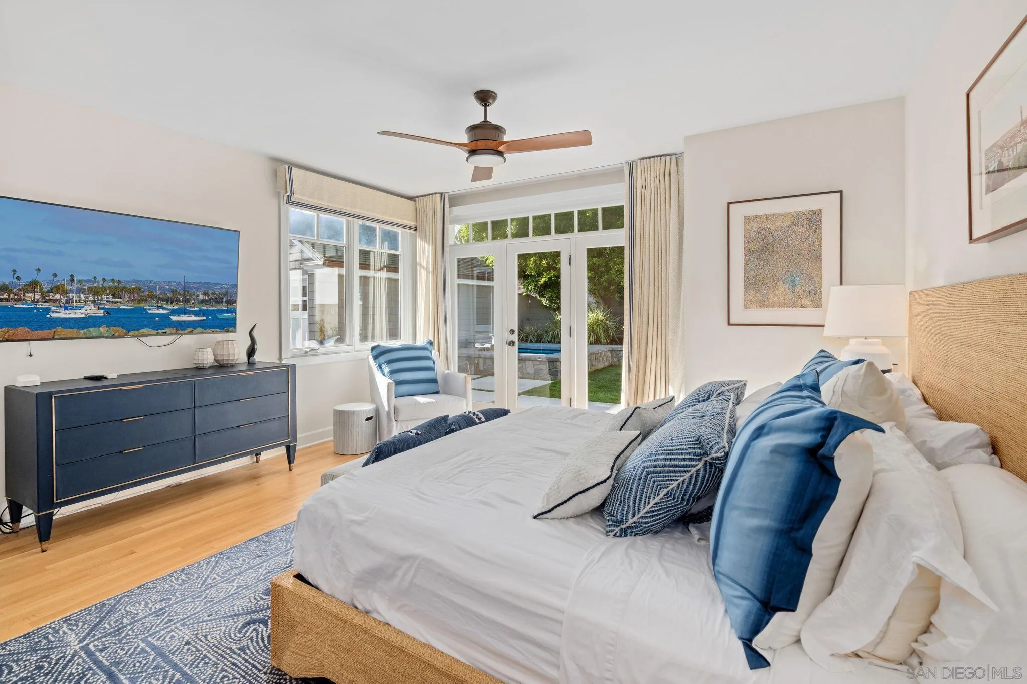 https://cdn.realtyfeed.com/cdn/127/260003615/e77c2b7f647d477c890d417394c9c4be.webp
