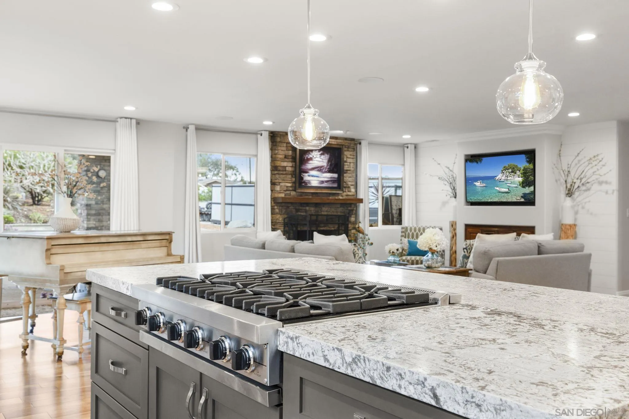 https://cdn.realtyfeed.com/cdn/127/260003620/73c507f7394f9bf25516633ad8ed65c1.webp