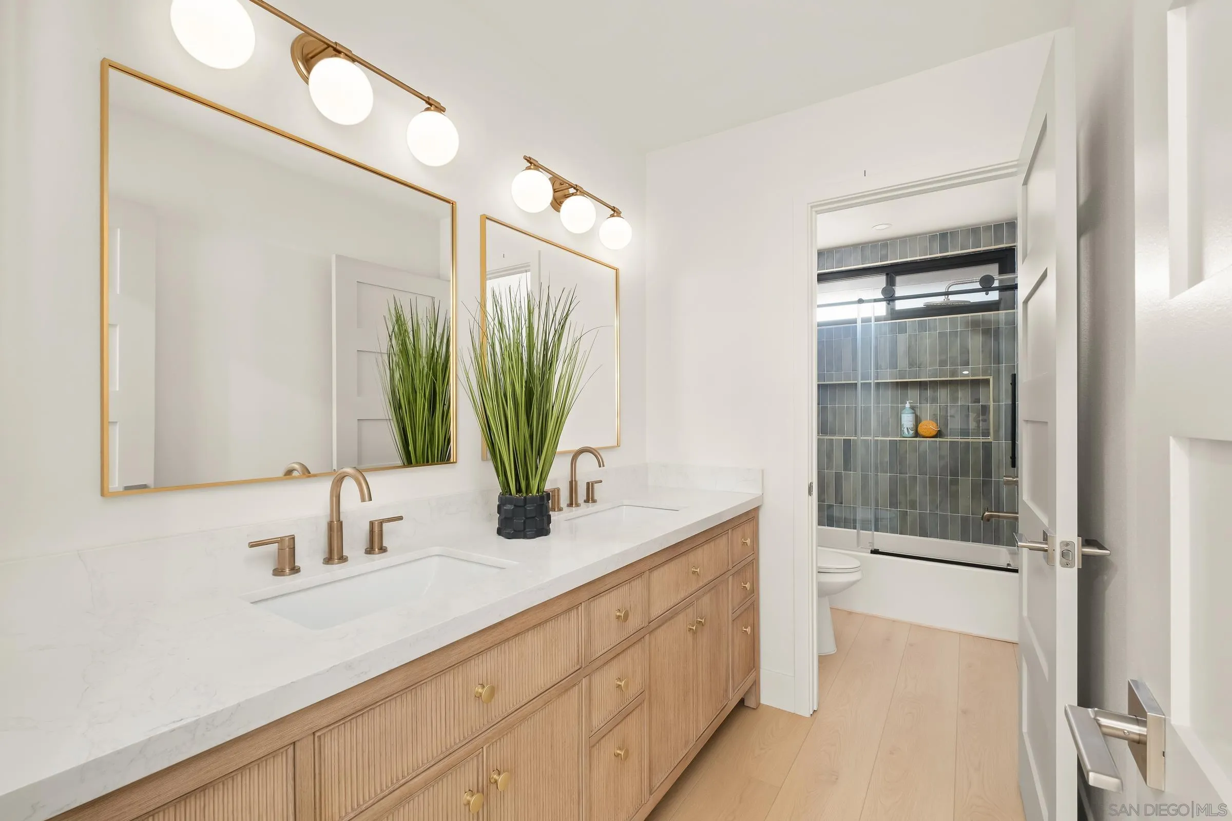 https://cdn.realtyfeed.com/cdn/127/260003622/829664a776f431bb8809f8d967d5c985.webp