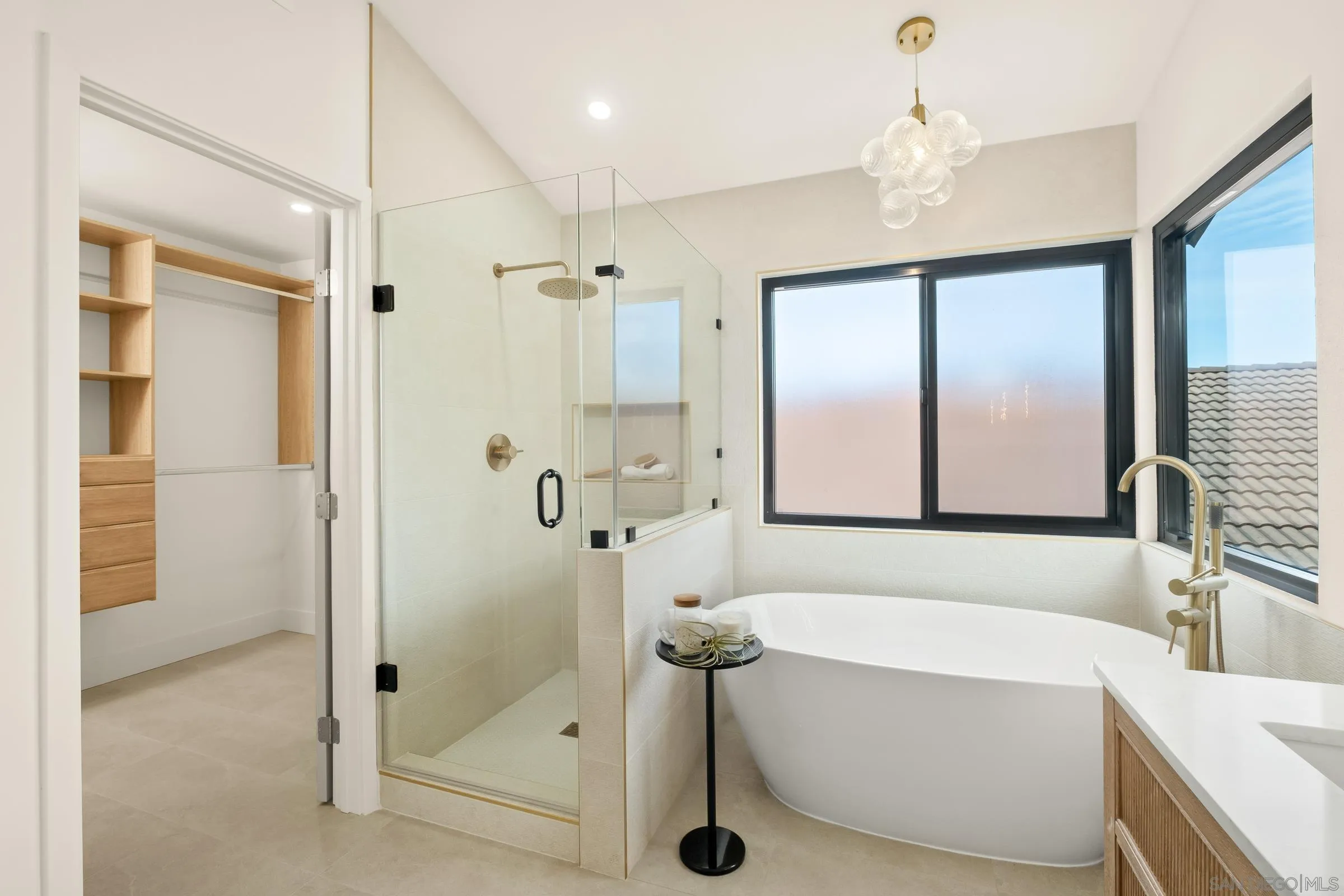 https://cdn.realtyfeed.com/cdn/127/260003622/9e9d77c1a5ef63b2b05fa2ea9db6edcd.webp