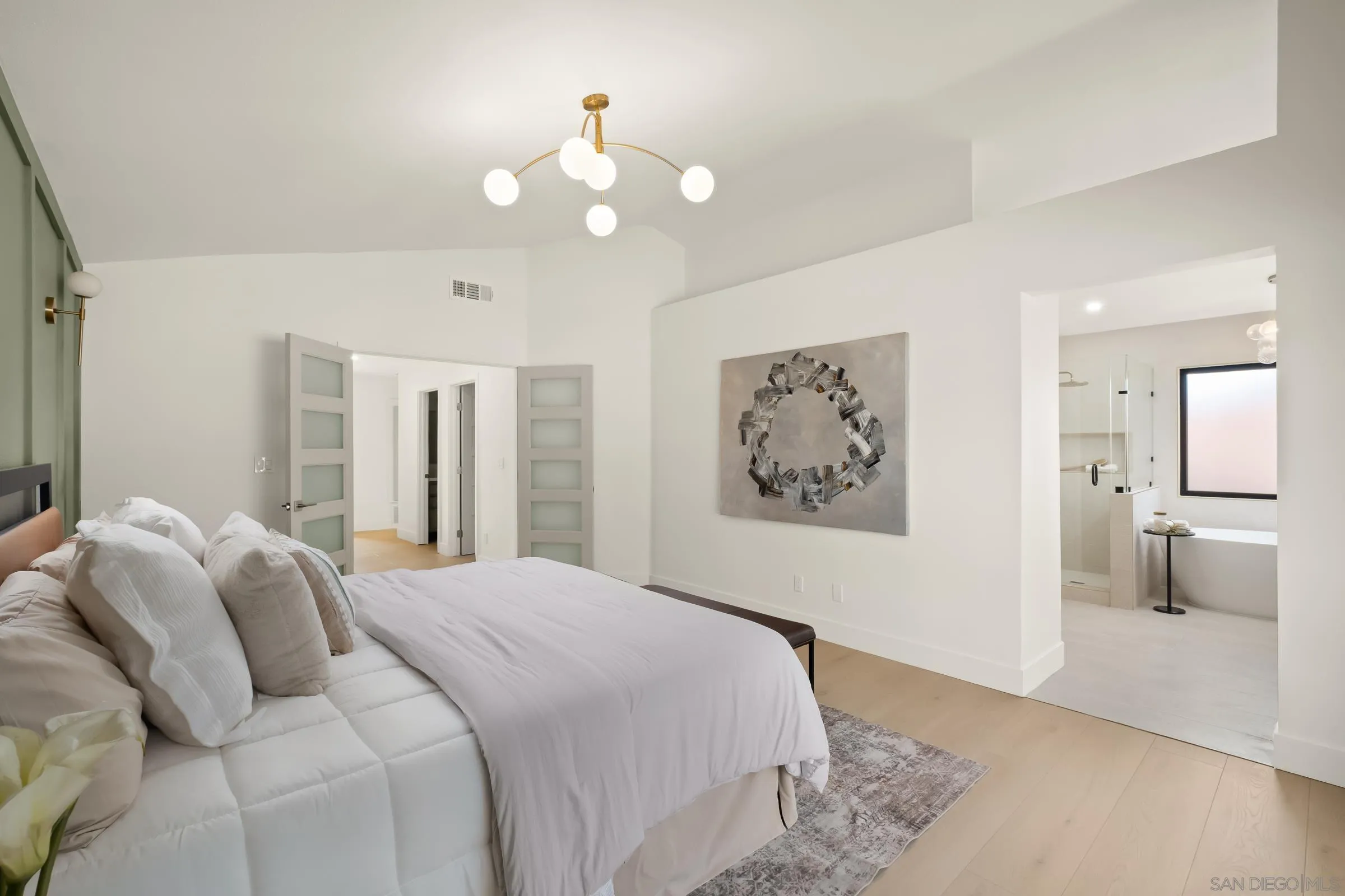 https://cdn.realtyfeed.com/cdn/127/260003622/d02d02d38a17383fc4d716bf681b9e26.webp