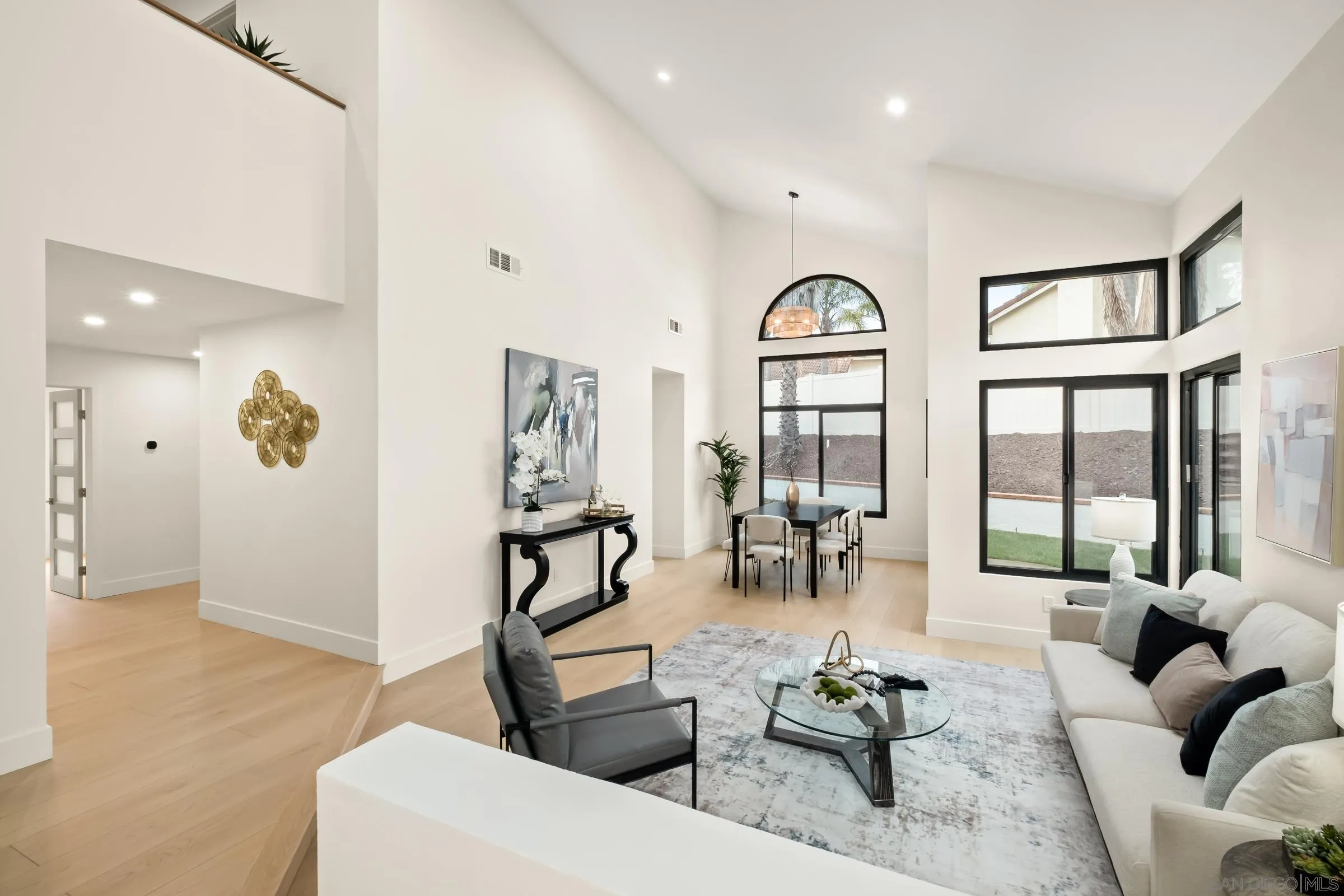 https://cdn.realtyfeed.com/cdn/127/260003622/d9fd6a3c21973db31d36500f356deef6.webp