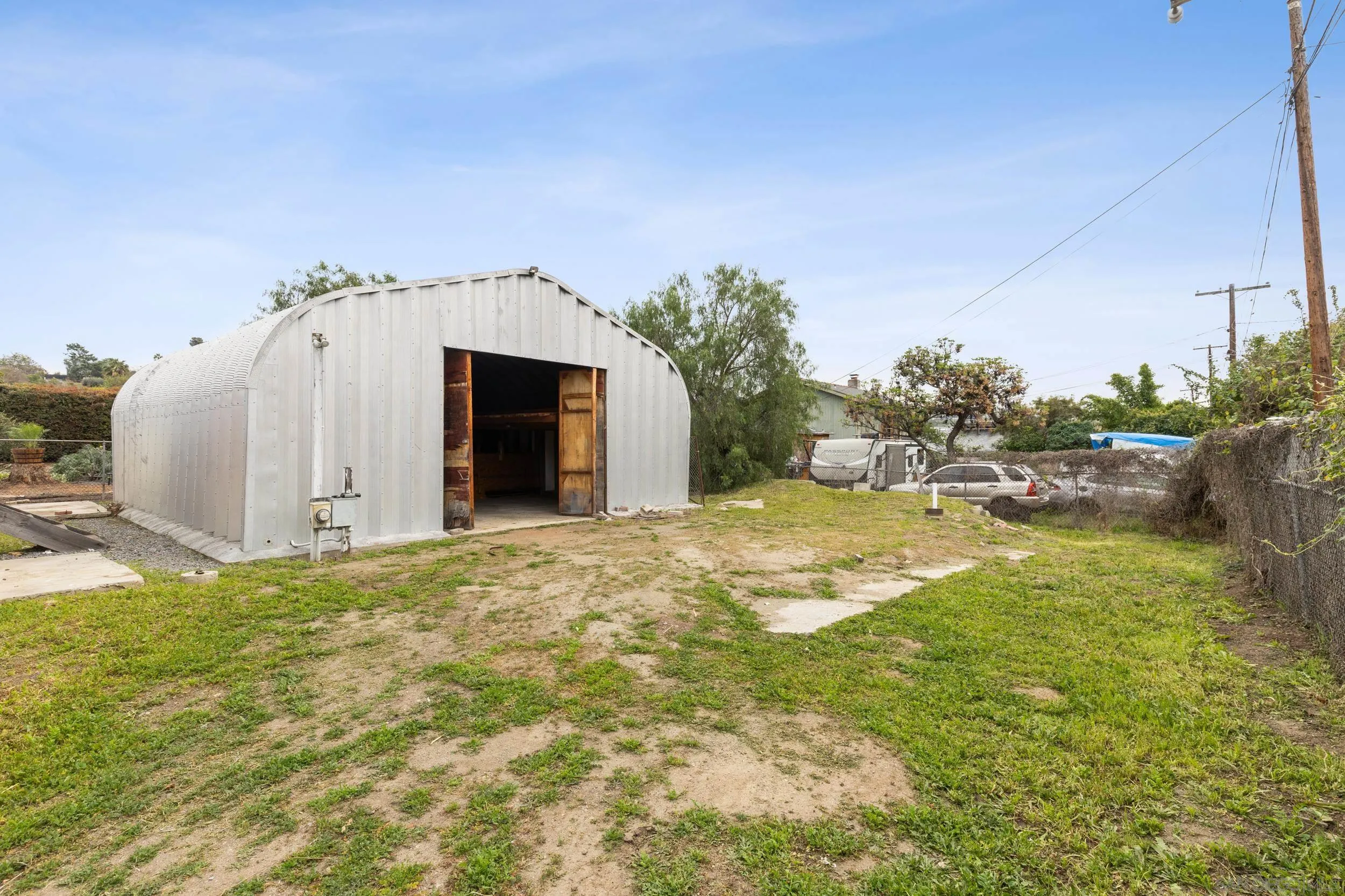 https://cdn.realtyfeed.com/cdn/127/260003623/155797f6e7499ae296cd22b3916348f1.webp