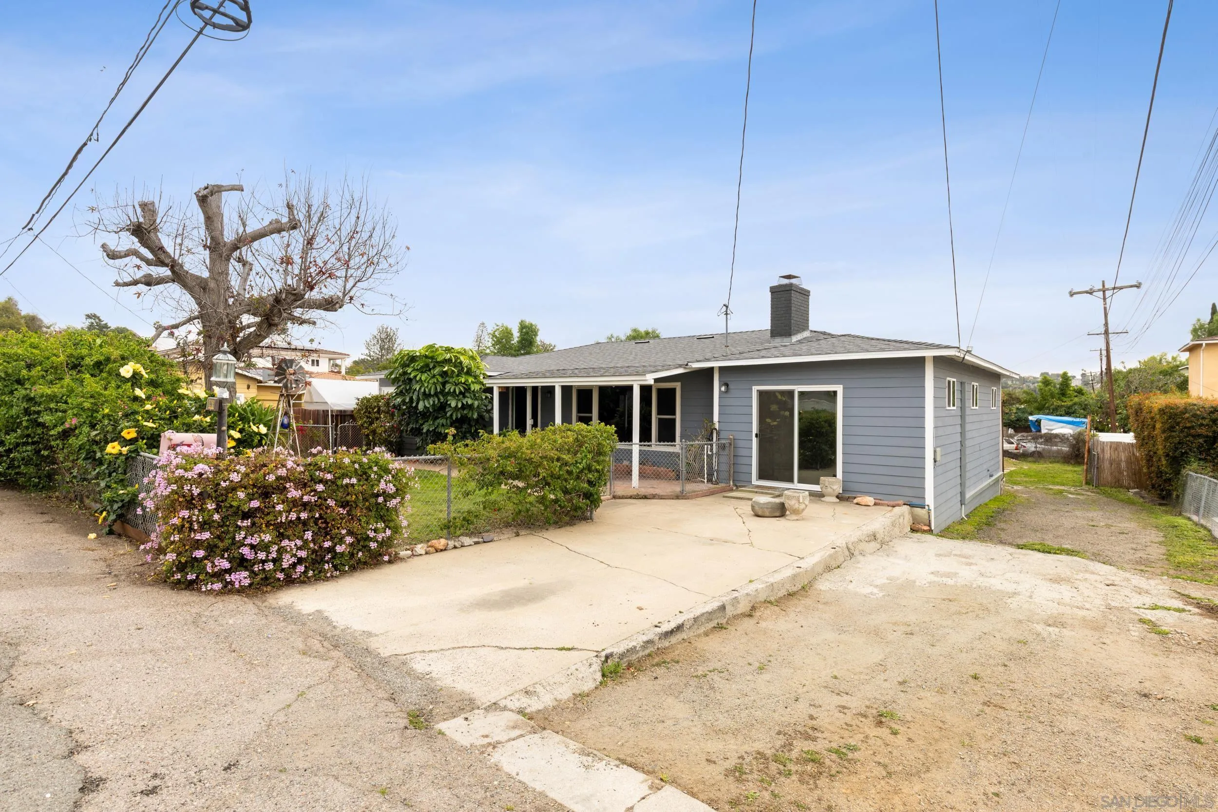 https://cdn.realtyfeed.com/cdn/127/260003623/f4117fd004a89e13a859d9e16c26784e.webp