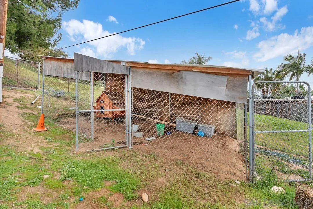 1255 Bermuda Pl, El Cajon, CA 92021
