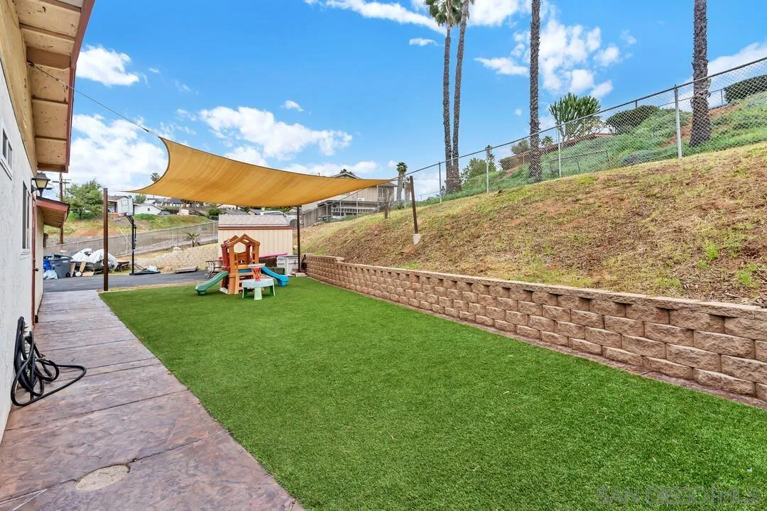 https://cdn.realtyfeed.com/cdn/127/260003625/45eb6244afe2d99dd92ce670788ed977.webp