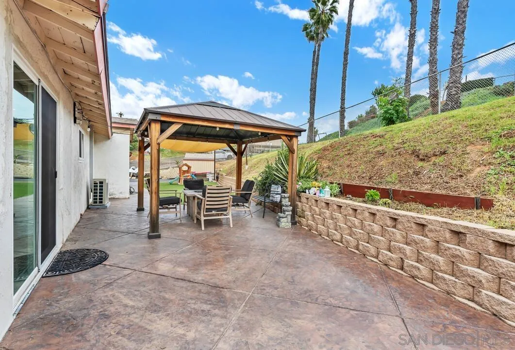 1255 Bermuda Pl, El Cajon, CA 92021