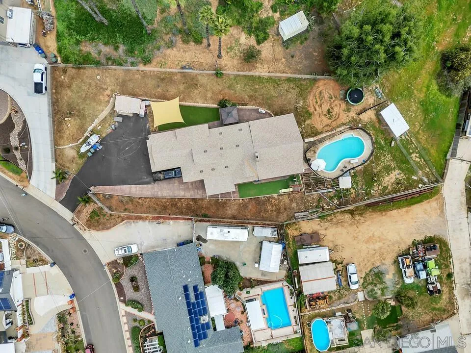 https://cdn.realtyfeed.com/cdn/127/260003625/949424800b17ff7dfa1381e203ebb8b6.webp