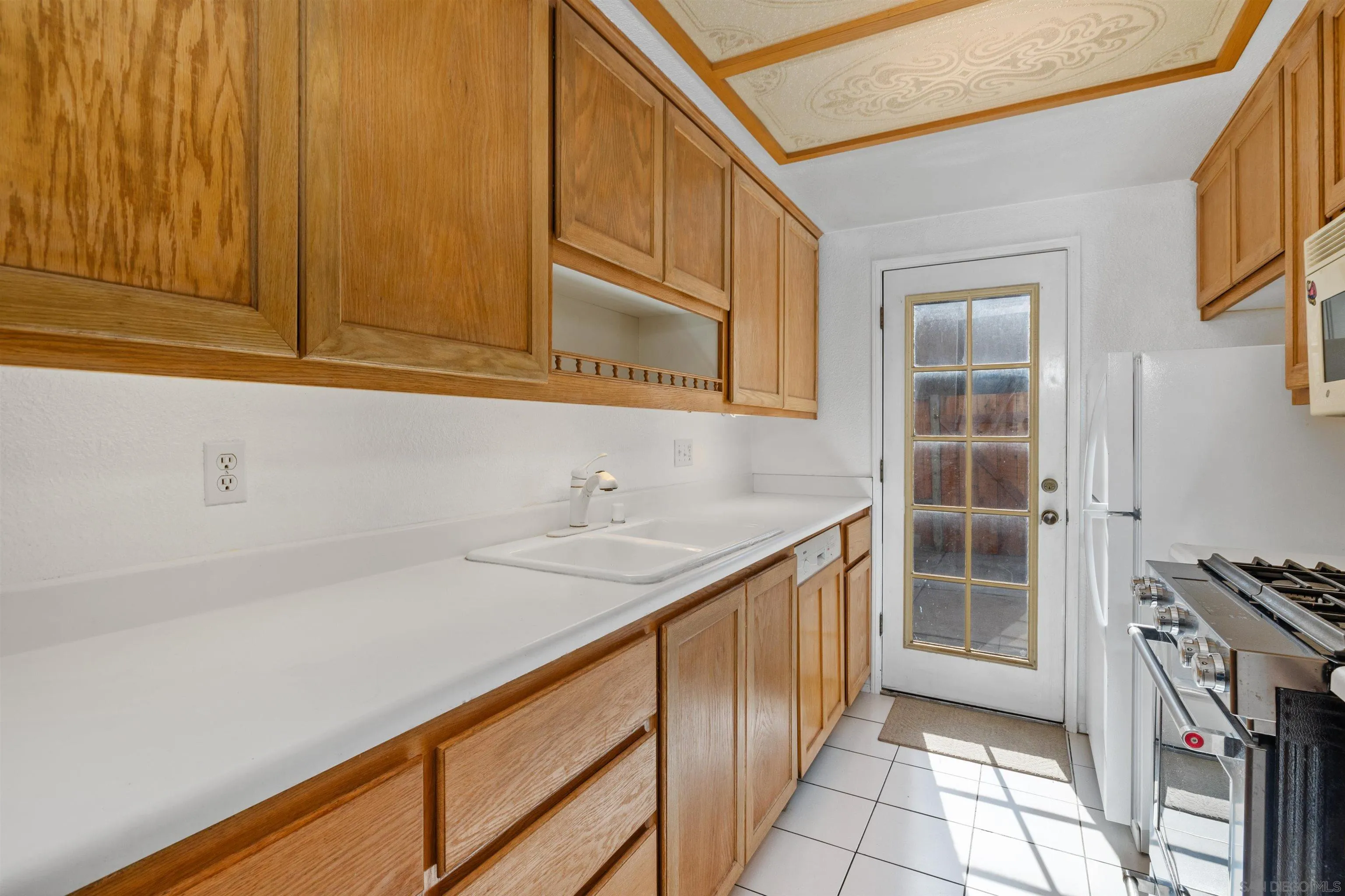 https://cdn.realtyfeed.com/cdn/127/260003626/f11b504d777d42be634a4f31fe8f01bb.webp