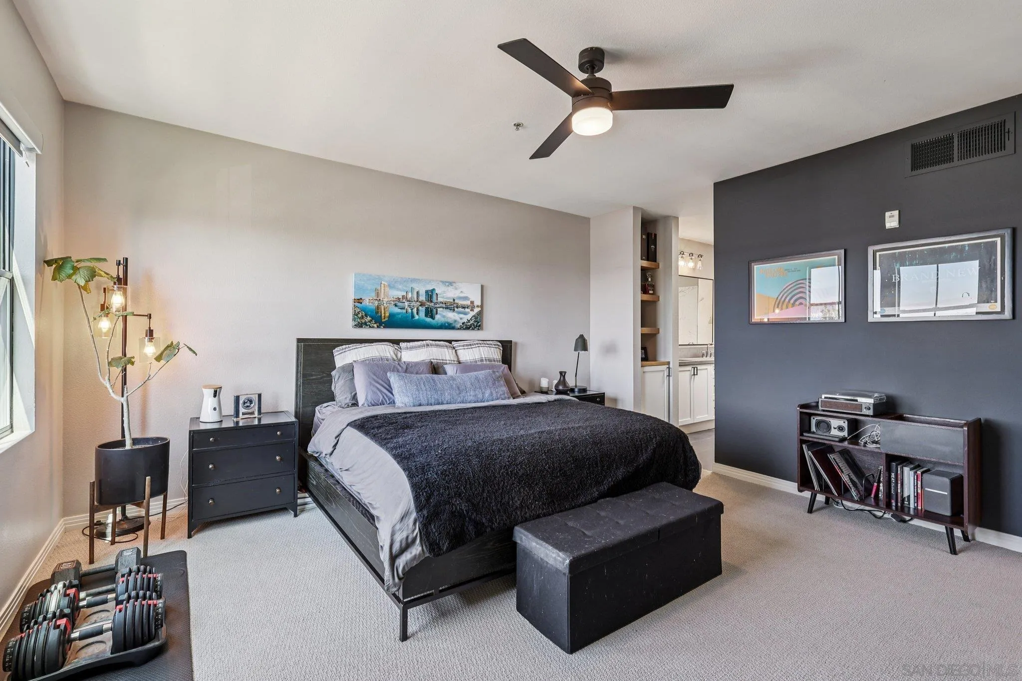 https://cdn.realtyfeed.com/cdn/127/260003630/10c776230f384f63ce03fcbc1d704873.webp