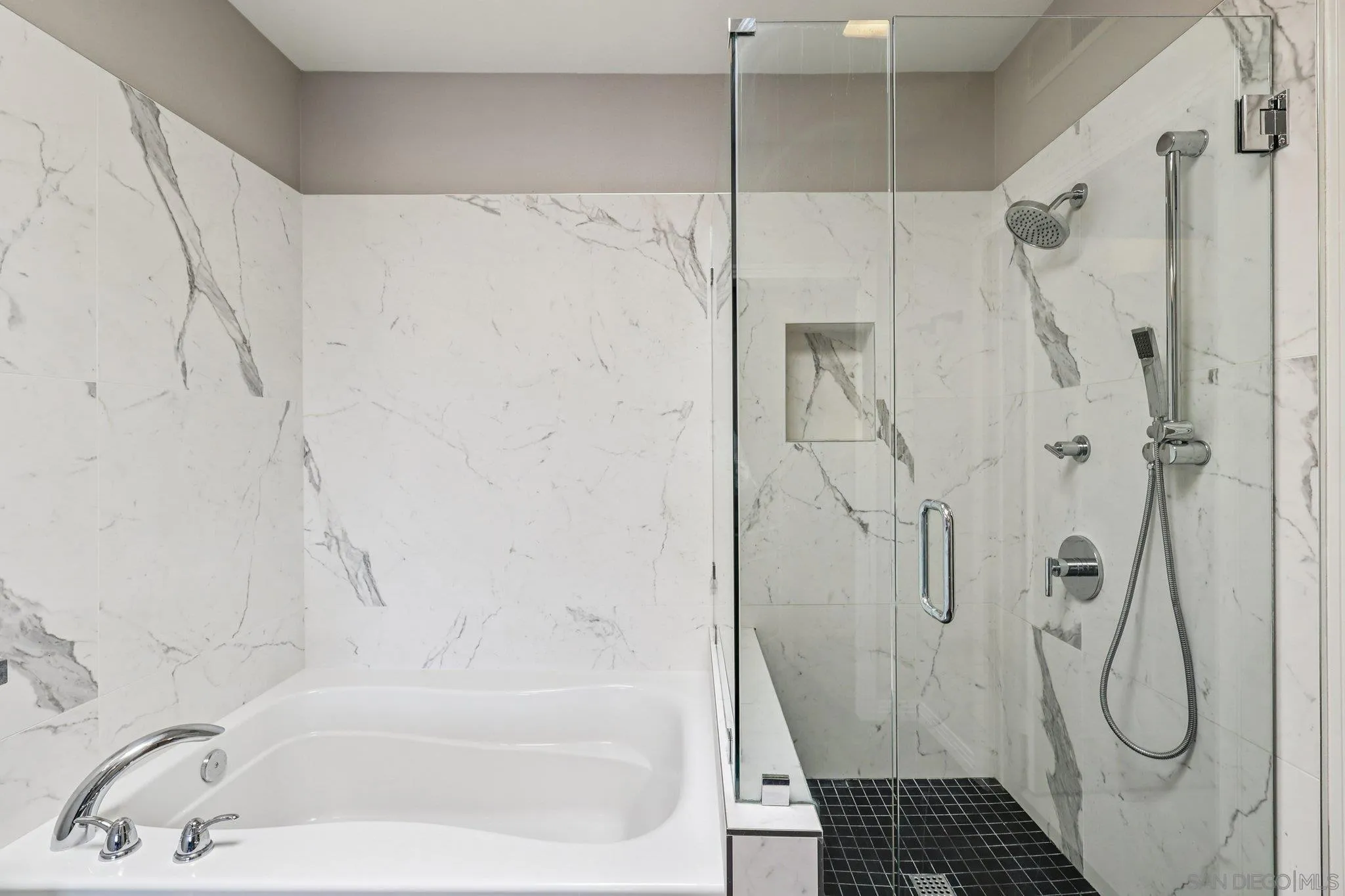 https://cdn.realtyfeed.com/cdn/127/260003630/8d5a50ce36b756852871d1f0bcab2657.webp