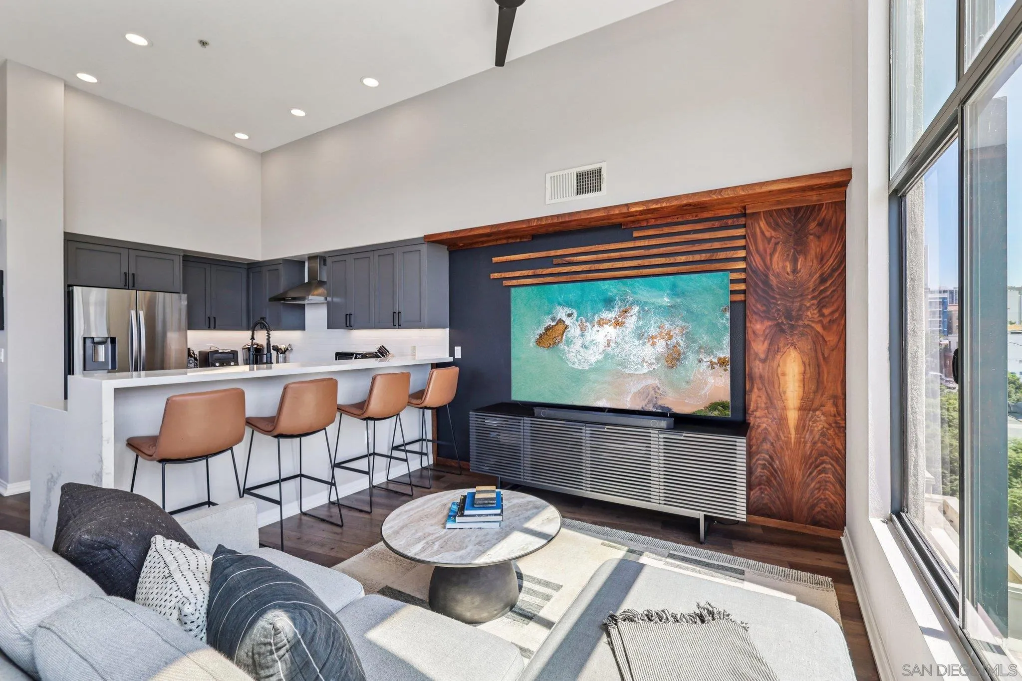 https://cdn.realtyfeed.com/cdn/127/260003630/e415979cbfbaaf8ad4f5140243bd51f9.webp
