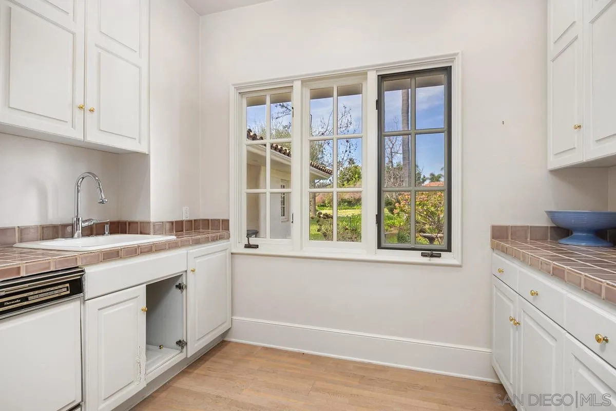 https://cdn.realtyfeed.com/cdn/127/260003635/00bb1717c1780f23c3d4215971206787.webp