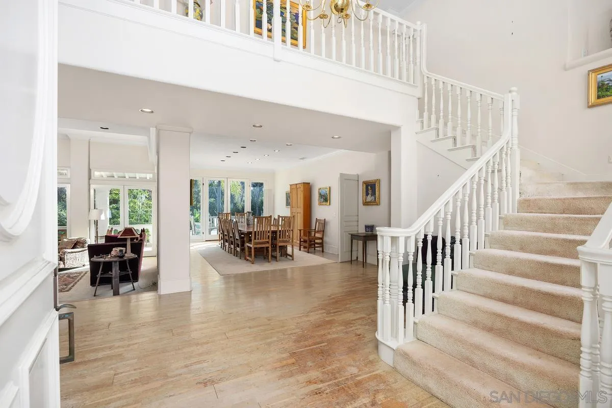 https://cdn.realtyfeed.com/cdn/127/260003635/1ef49c1331478173cbf409f05786cf72.webp