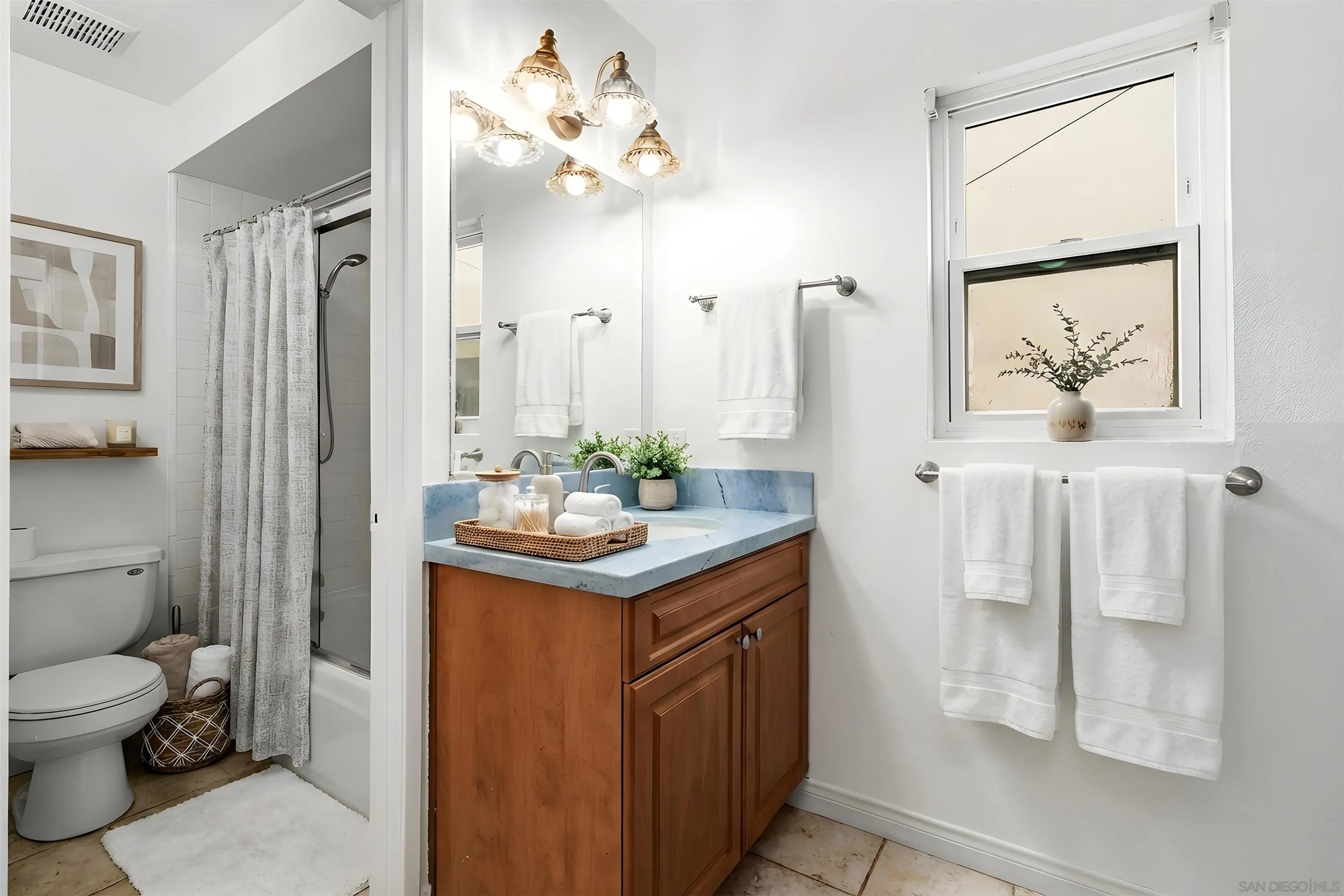 https://cdn.realtyfeed.com/cdn/127/260003647/68cf3f1d18dd02075ecd5881e6be4a78.webp
