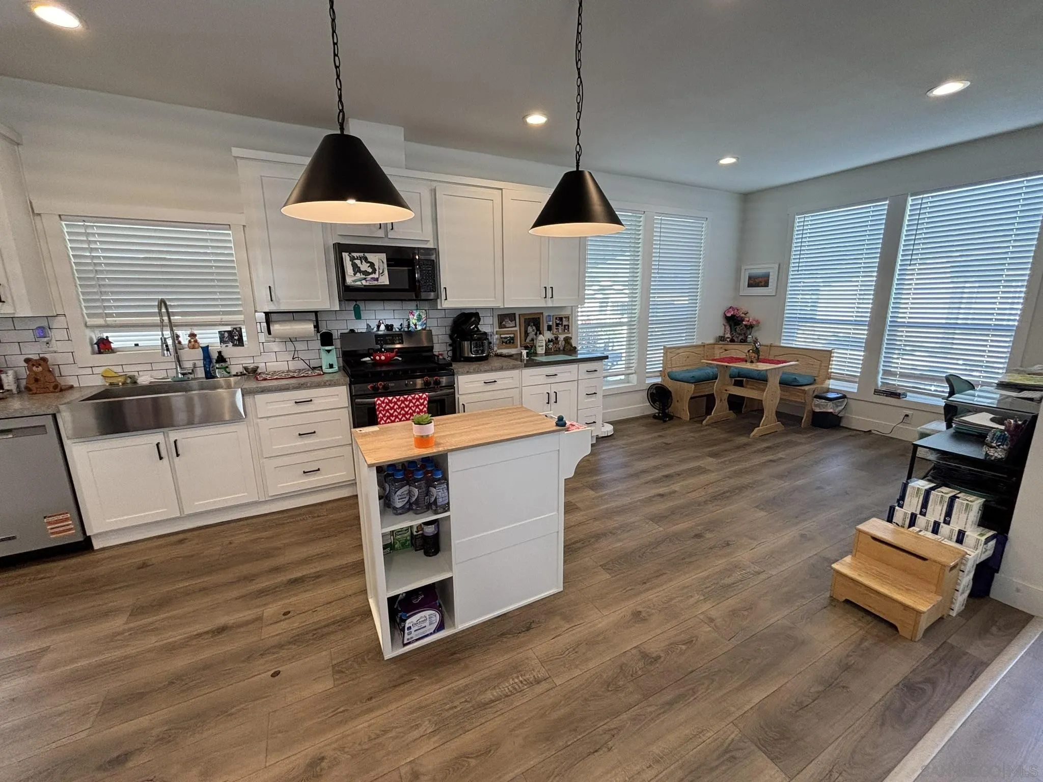 https://cdn.realtyfeed.com/cdn/127/260003653/17db0af875fc34709d7871136960069b.webp