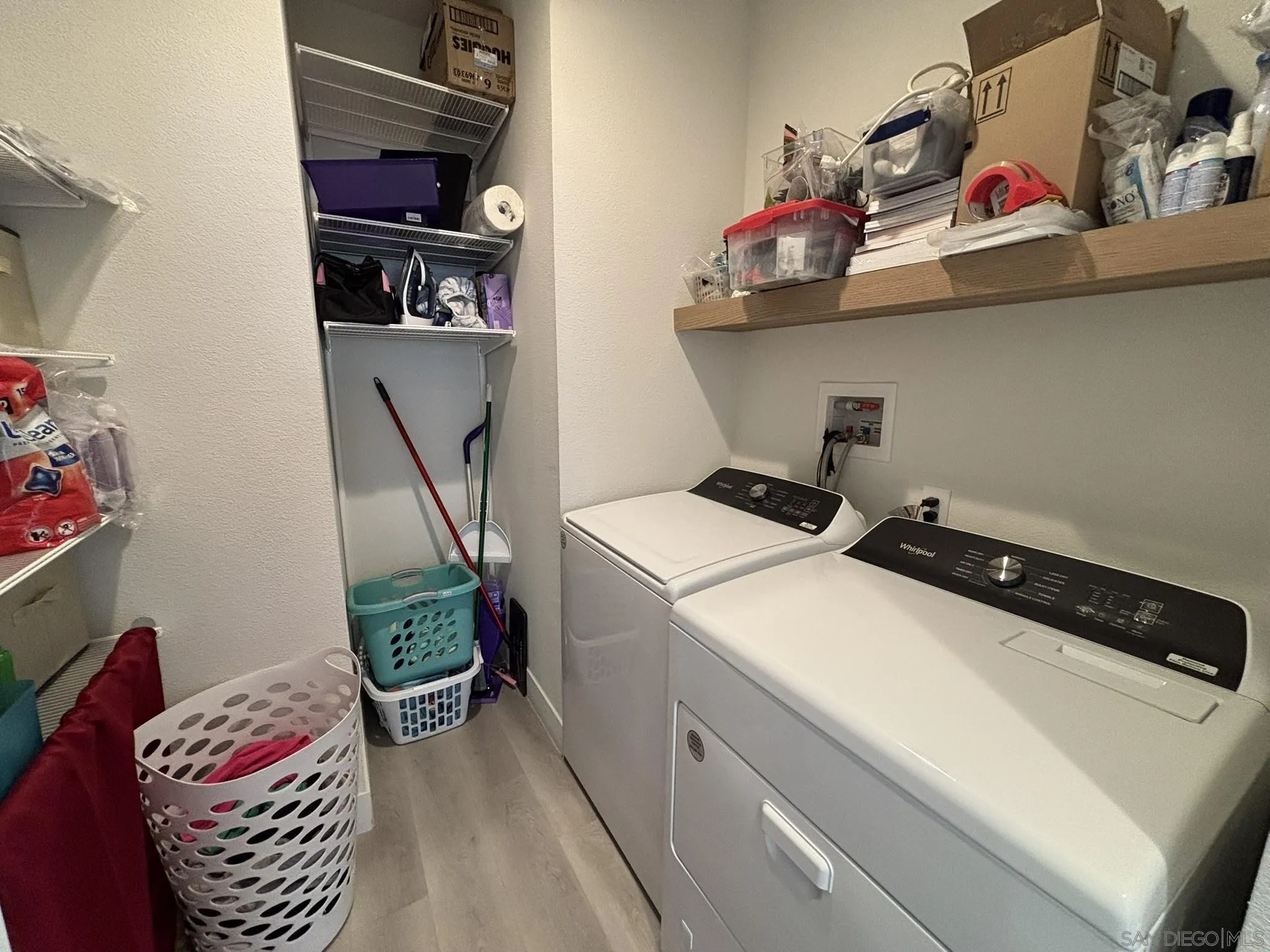 https://cdn.realtyfeed.com/cdn/127/260003653/33b62560f9fae0a0a7246337553e0d13.webp