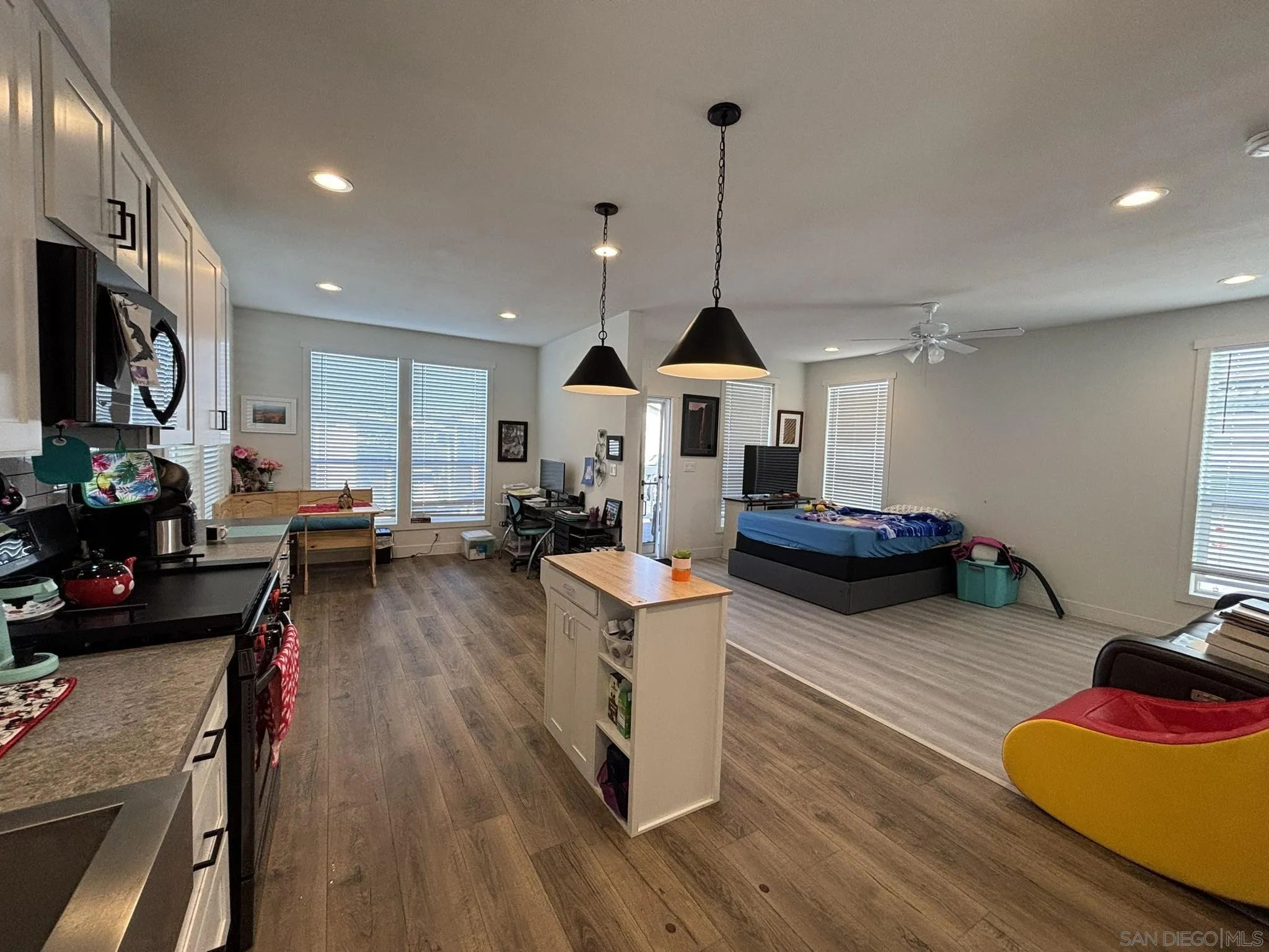 https://cdn.realtyfeed.com/cdn/127/260003653/99755fe90ee0a5dd6b8ec2f120c8310e.webp