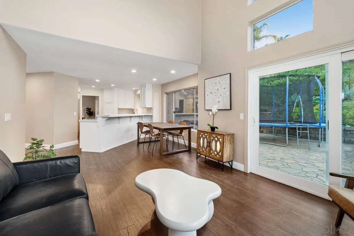 https://cdn.realtyfeed.com/cdn/127/260003657/ce1e00ebdb874b8702525d3d056f26a7.webp