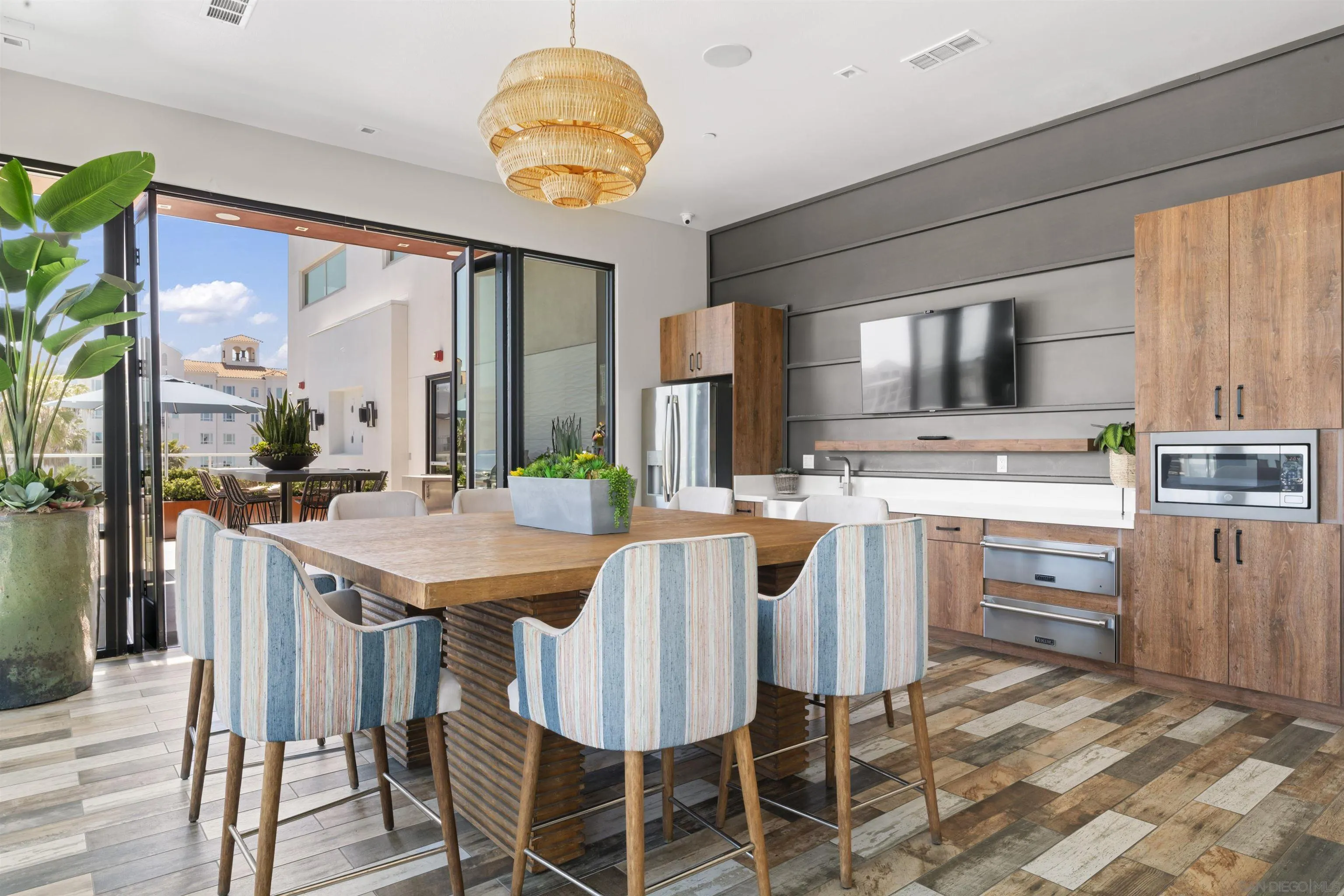 Photo #7: 260003660 Listing: Photo #7