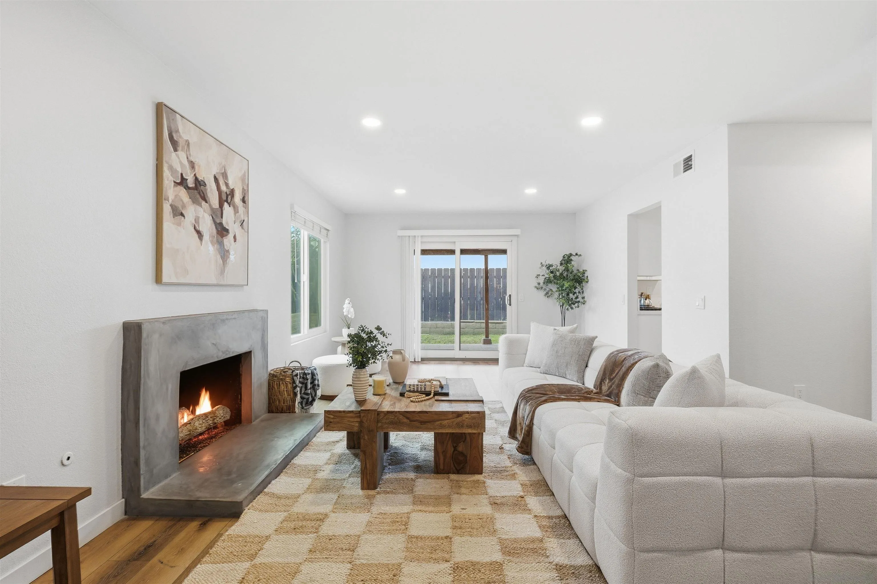 https://cdn.realtyfeed.com/cdn/127/260003662/12b62bb58a5db1142b1d93e9fcea03a6.webp