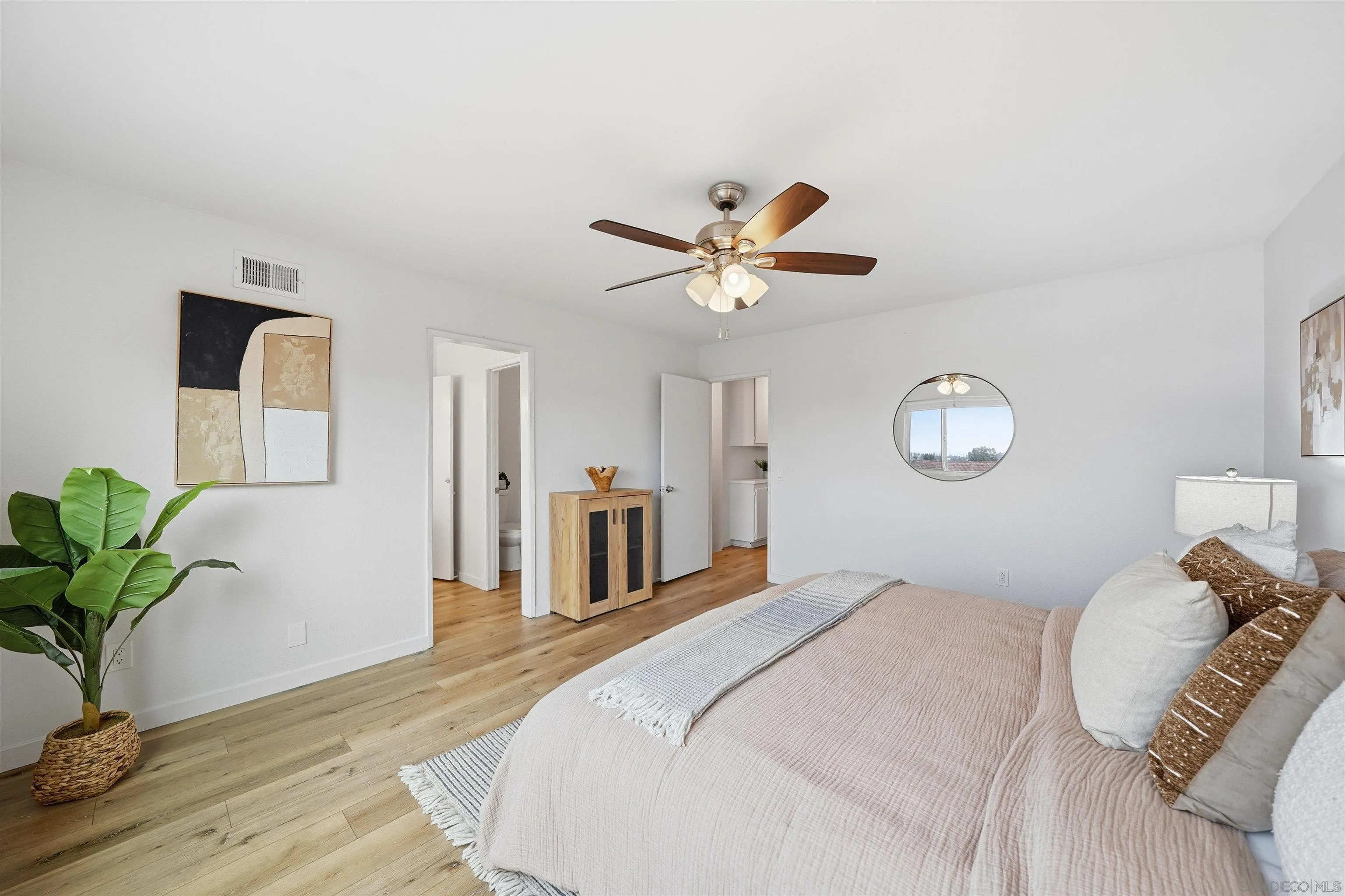 https://cdn.realtyfeed.com/cdn/127/260003662/a194898da6f6d573b6d944fc307e8469.webp