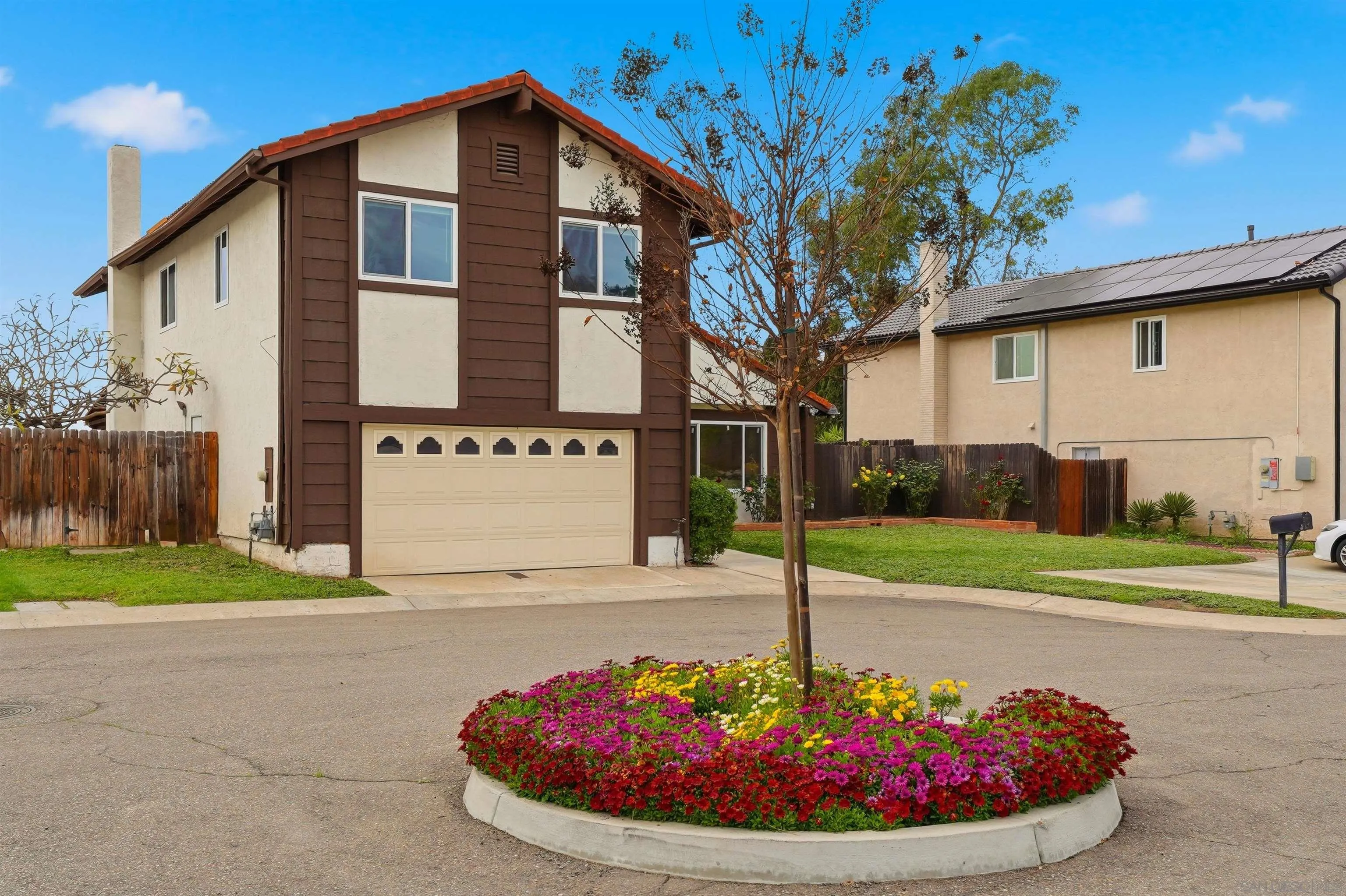 https://cdn.realtyfeed.com/cdn/127/260003662/b0baa3270a86dd1e370834cb7389b31f.webp