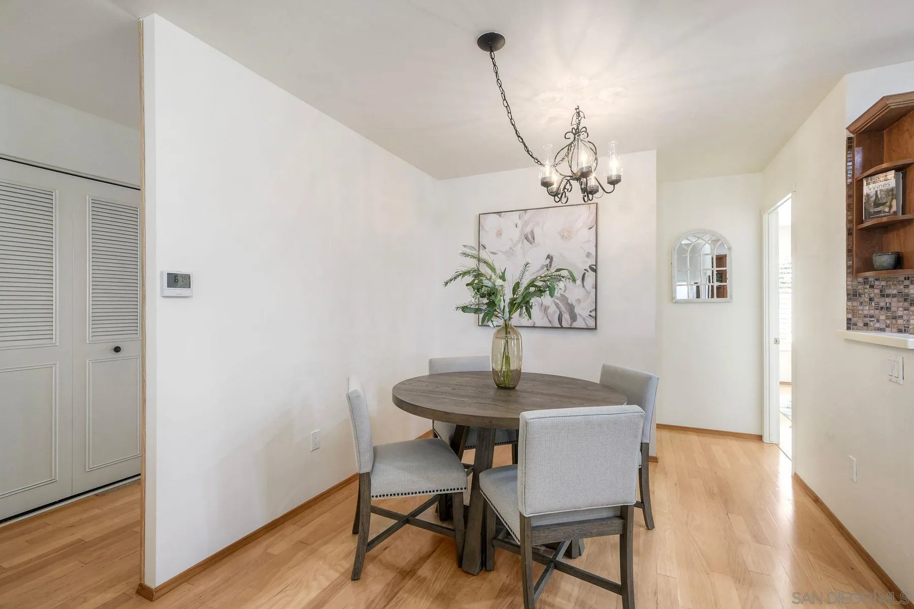 https://cdn.realtyfeed.com/cdn/127/260003663/6352cae33ac75fefb3008cd27be6e3b8.webp