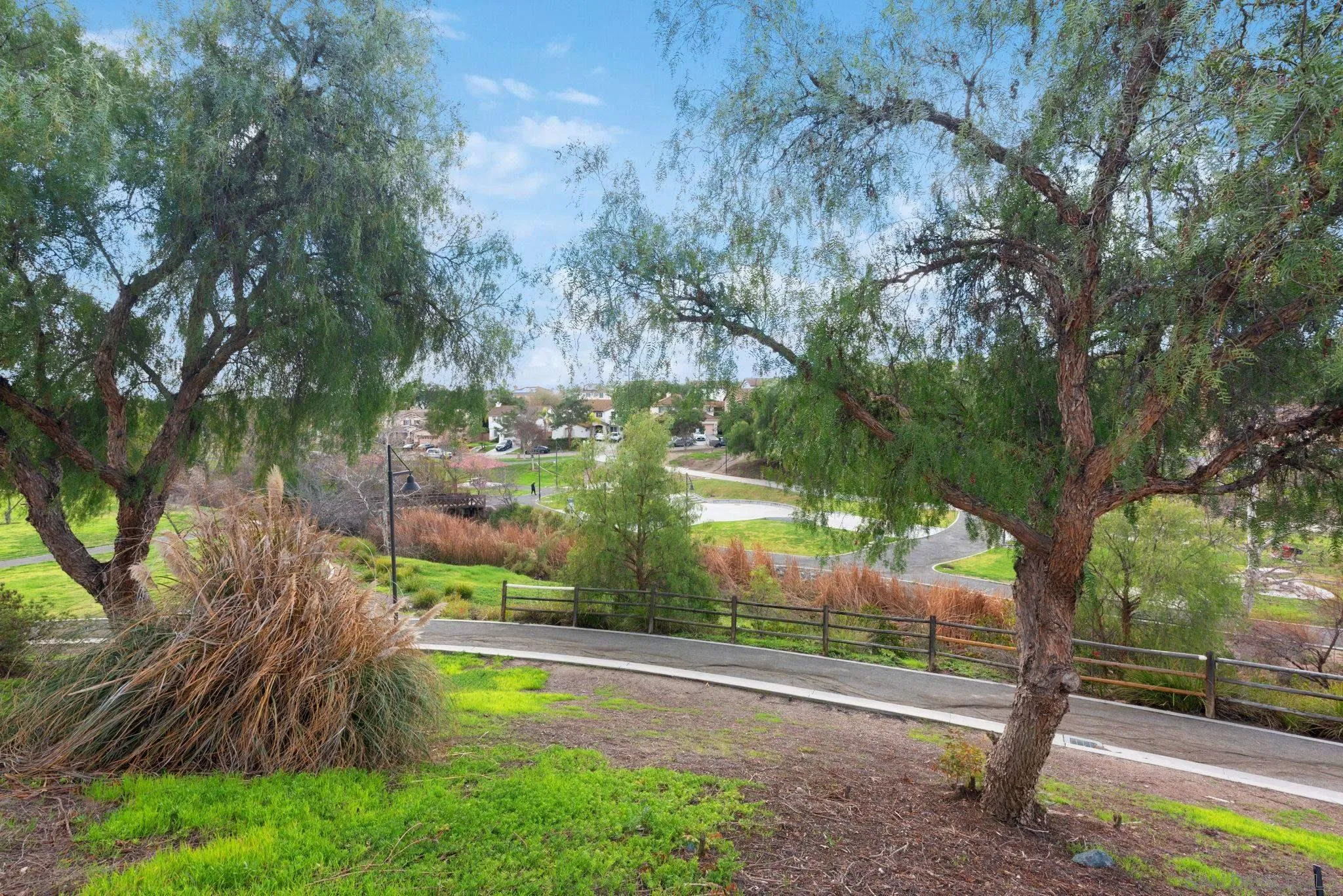 https://cdn.realtyfeed.com/cdn/127/260003666/0512343d3010f72bce064f5e35d73050.webp