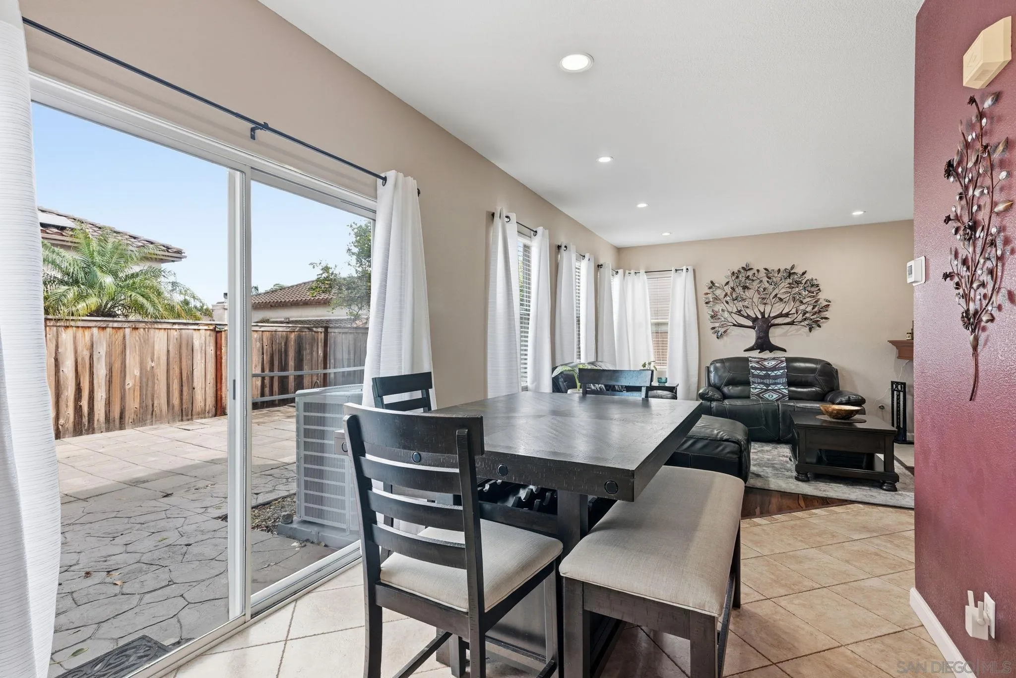 https://cdn.realtyfeed.com/cdn/127/260003666/0863946e3d54dd265cc46da154265568.webp