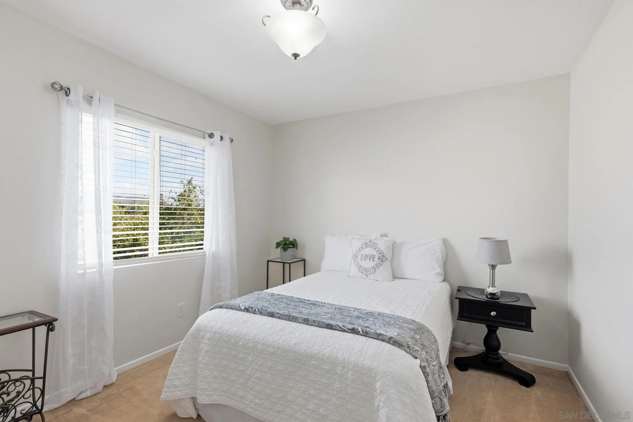 https://cdn.realtyfeed.com/cdn/127/260003666/502893e209531b3fc69910bab3564abf.webp