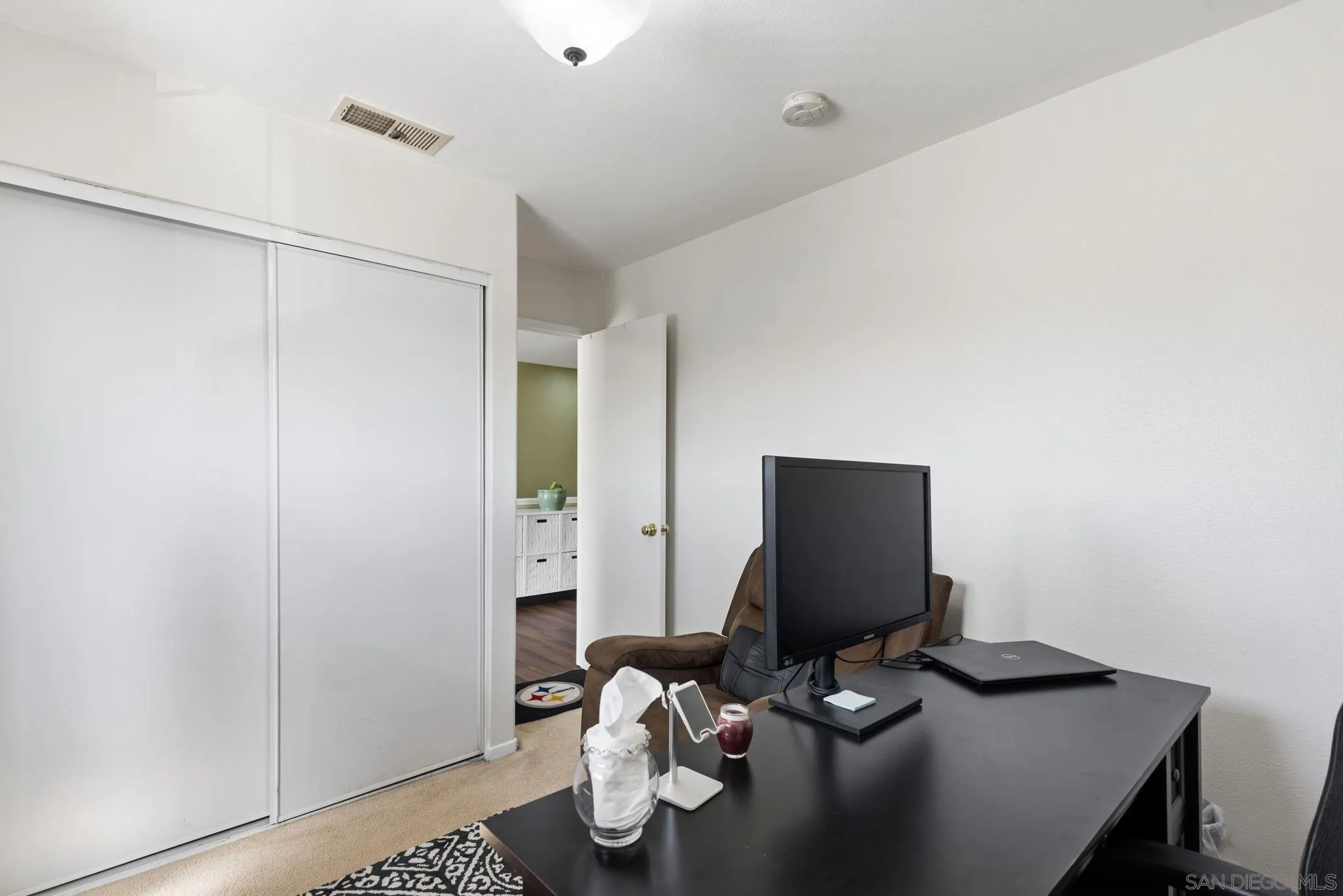 https://cdn.realtyfeed.com/cdn/127/260003666/e9564ad09dad37279a235c0602c07ef8.webp
