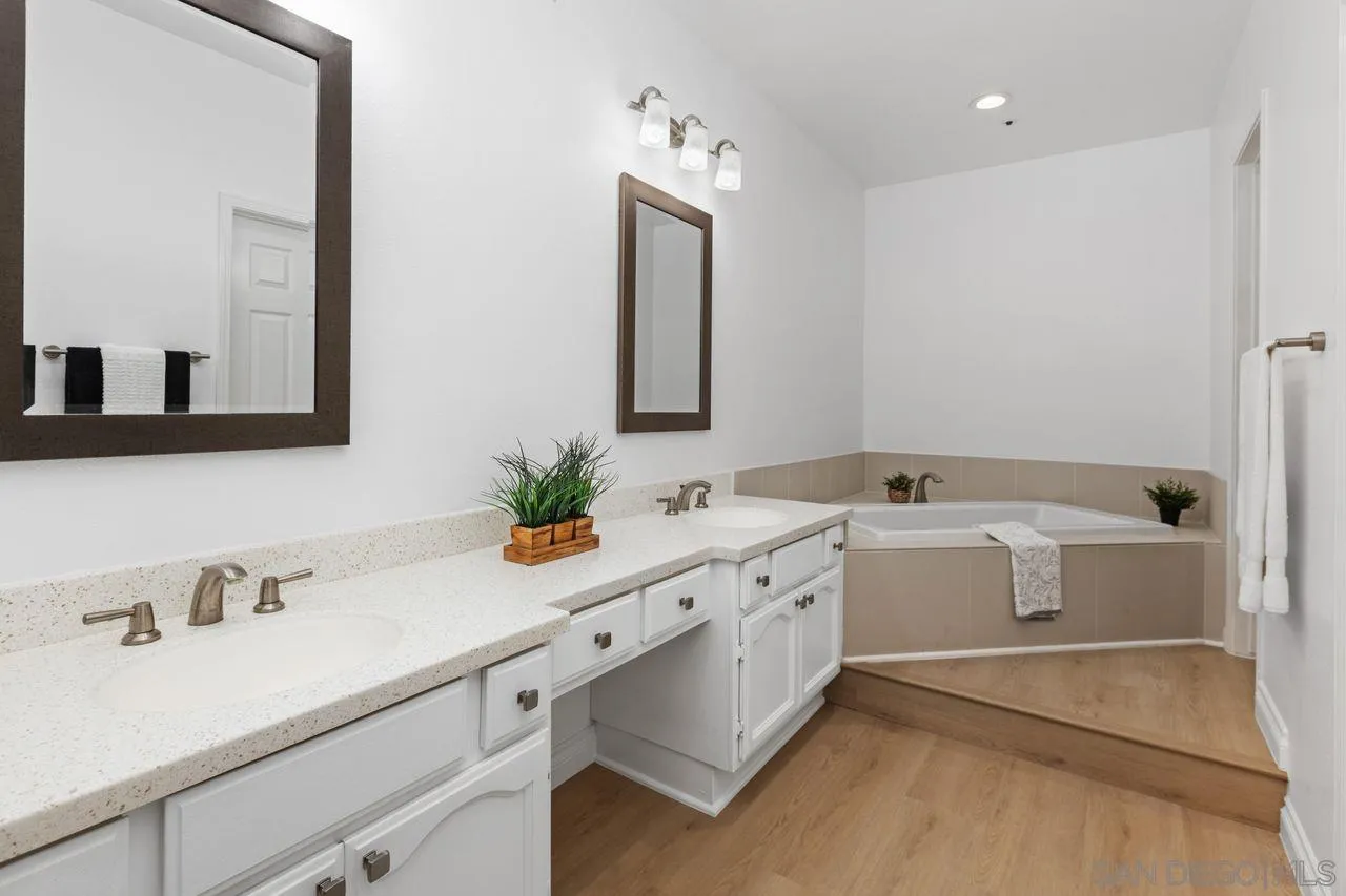 Photo #11: 260003668 Listing: Photo #11