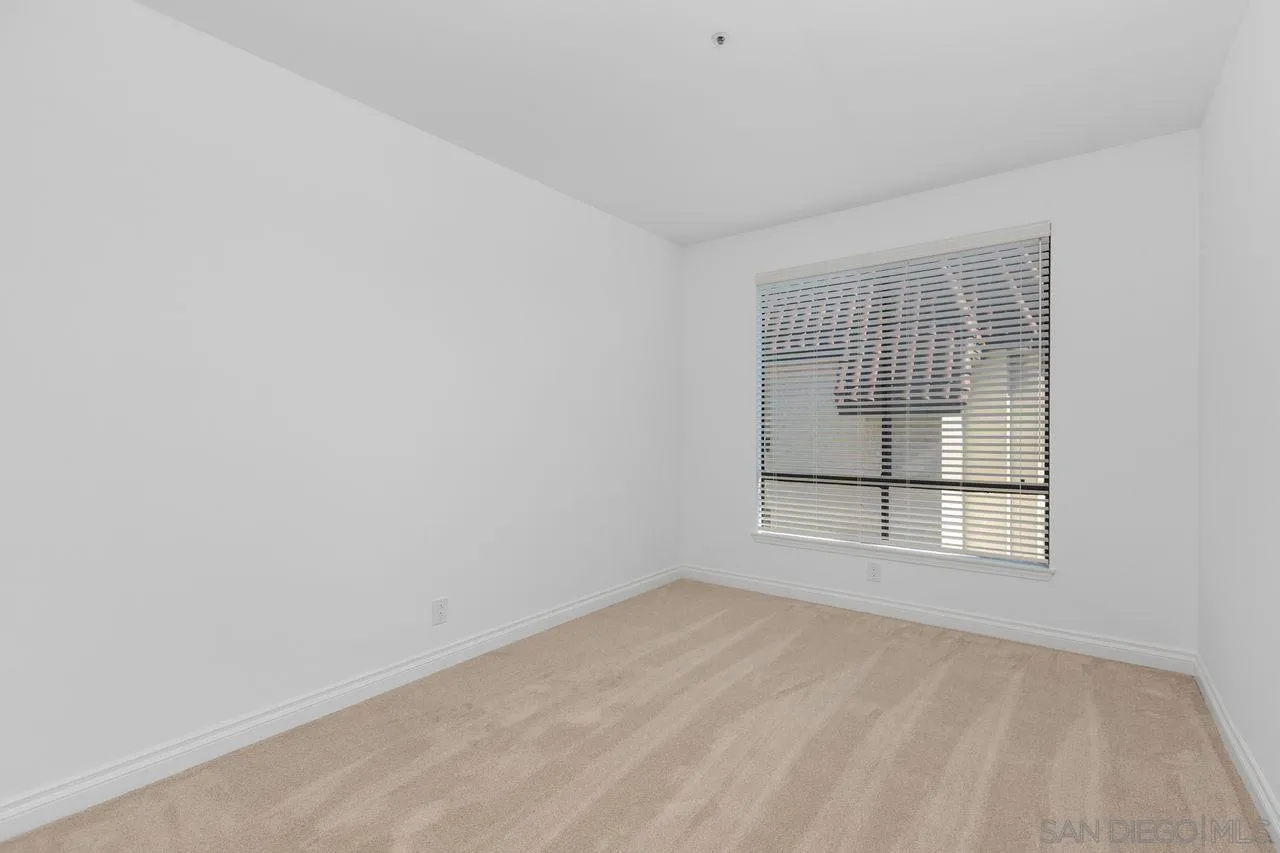 Photo #13: 260003668 Listing: Photo #13