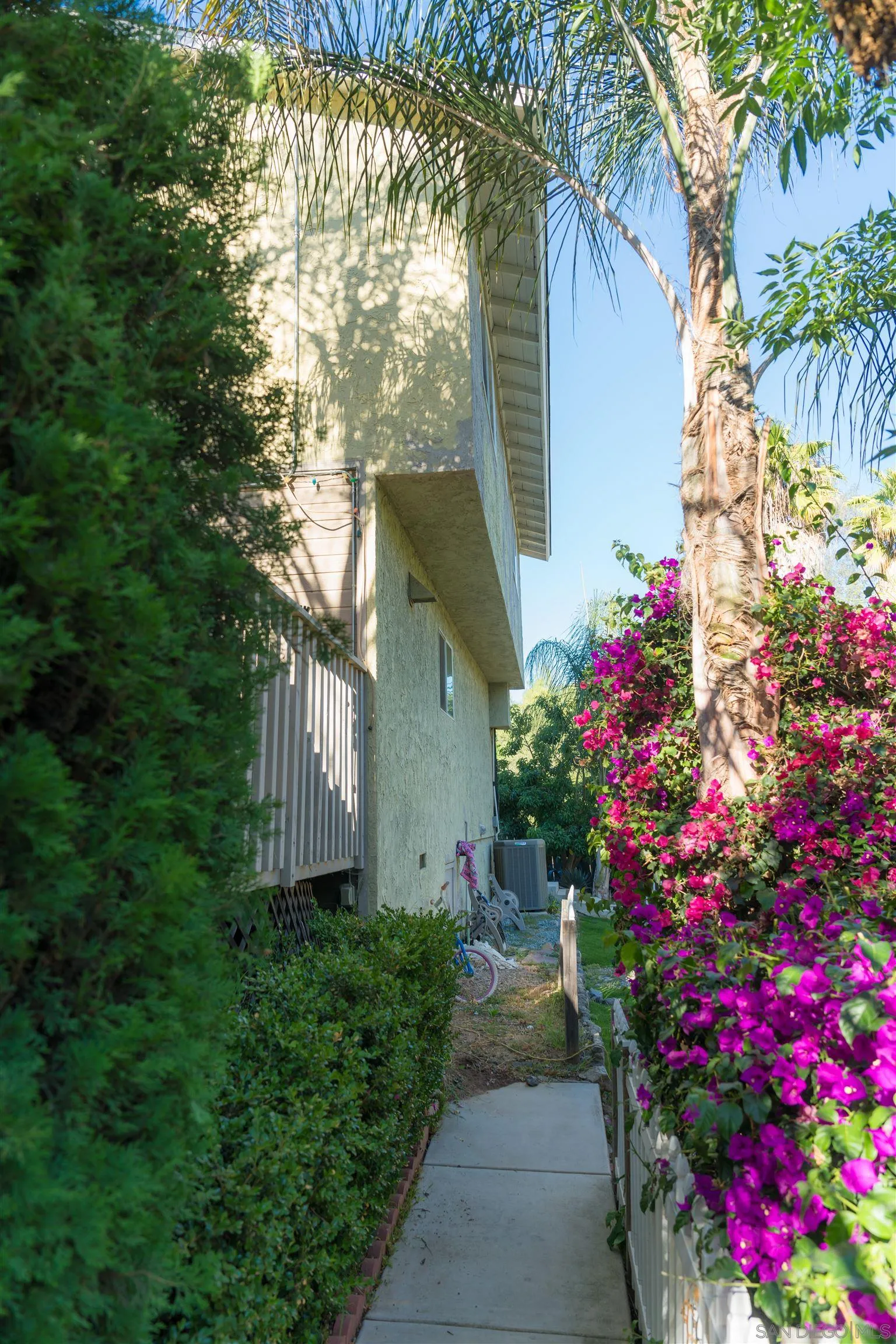 https://cdn.realtyfeed.com/cdn/127/260003672/020cfe6224010323f0eb148d544f46a0.webp