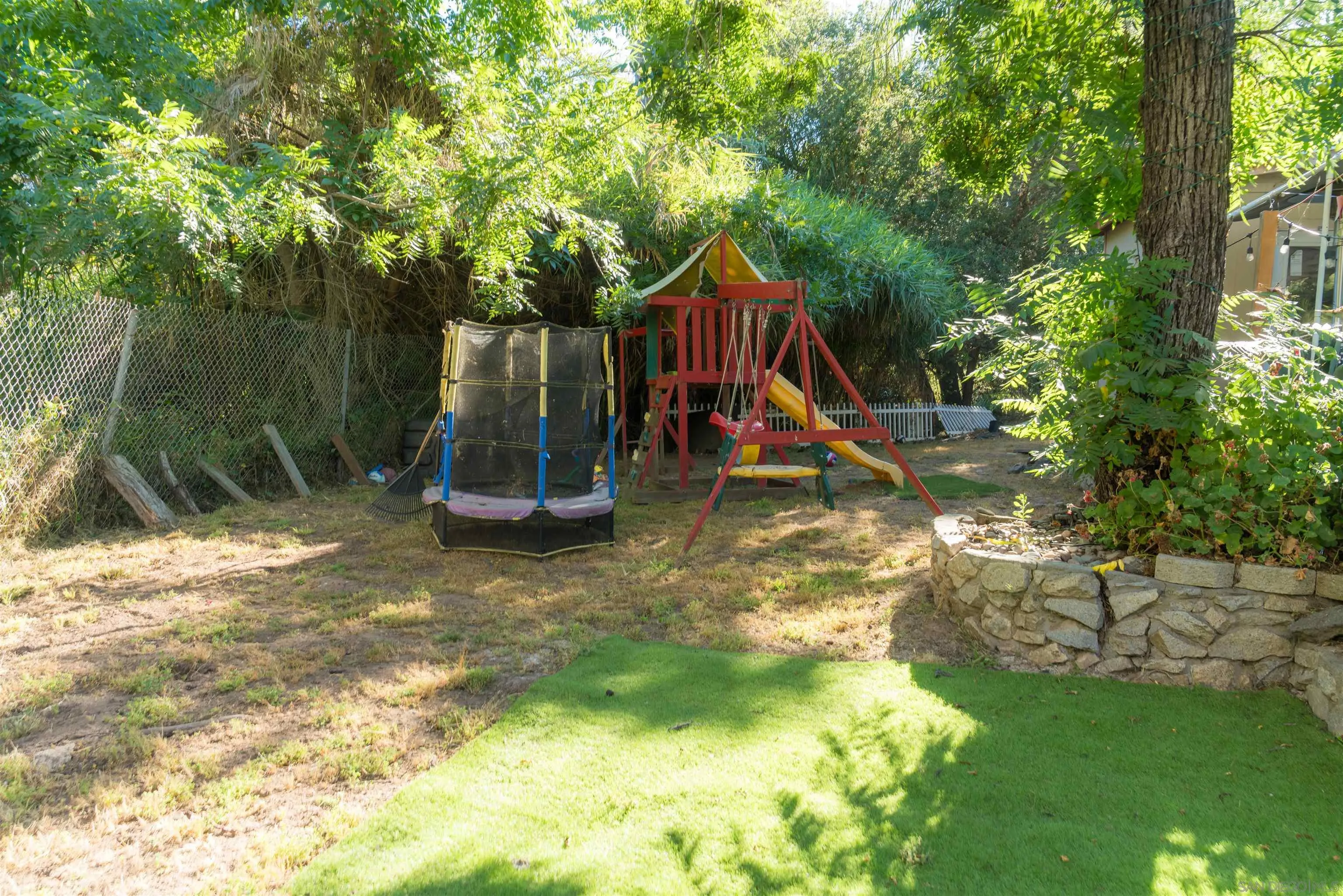 https://cdn.realtyfeed.com/cdn/127/260003672/99b50c3330ae92650bcf8d440f69f26d.webp